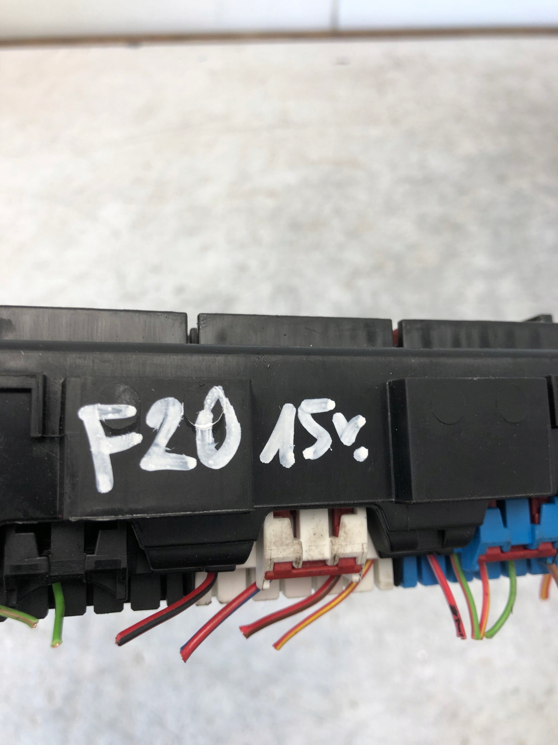 Module fusibles BMW F20 9337879