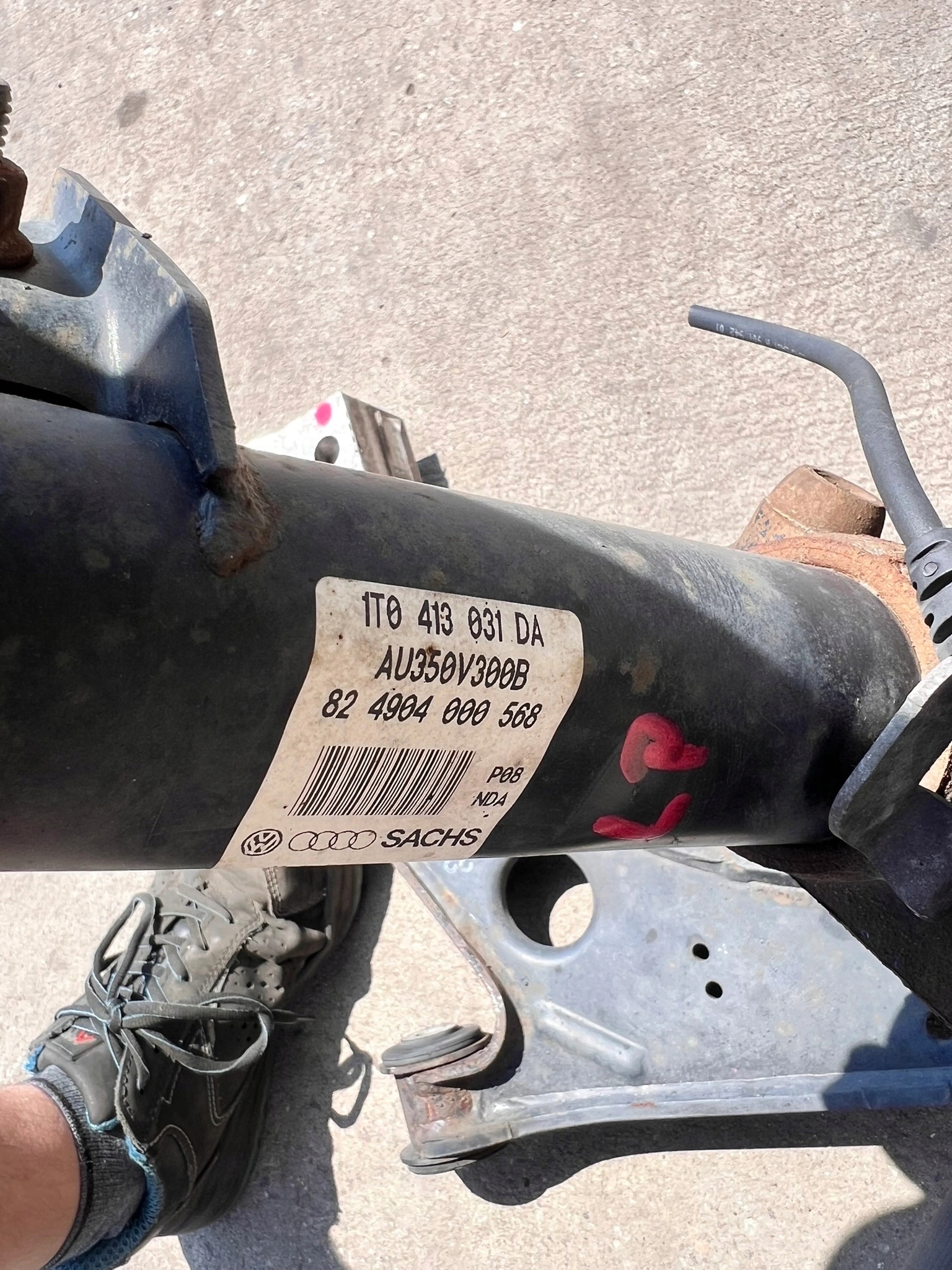swing left front AUDI A3 VW SKODA 1T0413031DB original