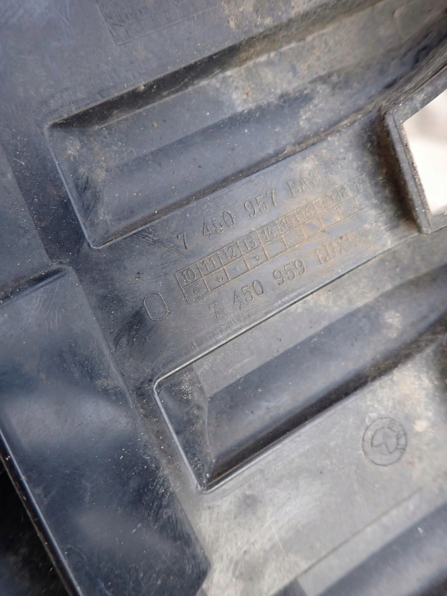 BMW 1 F40 19-> Grill Grill