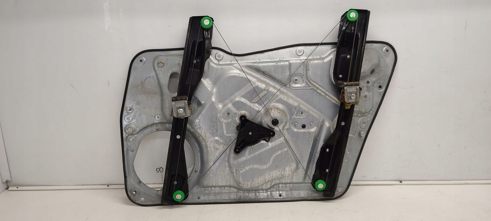 window regulator left front mechanism VW Tiguan and