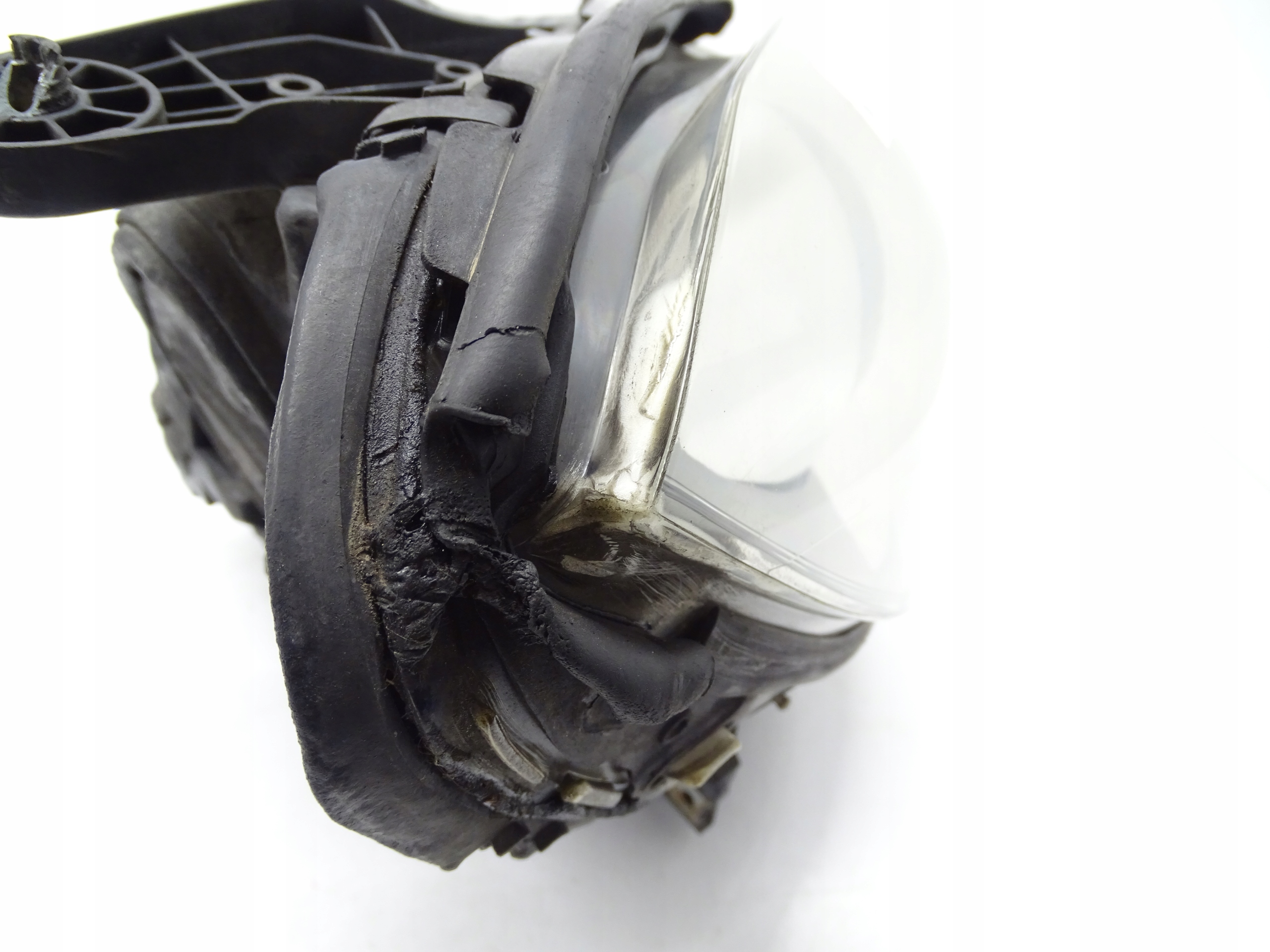 light right front right front BI-XENON MERCEDES W204 LIFT A2048208239 UK