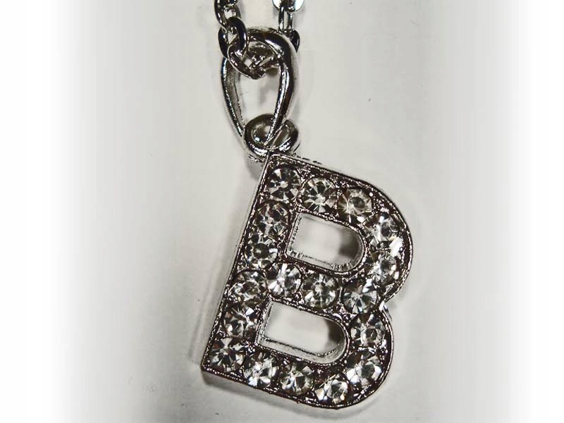 KOMPLET NASZYJNIK ŁAŃCUSZEK WISIOREK Z CYRKONIAMI Motyw Litery