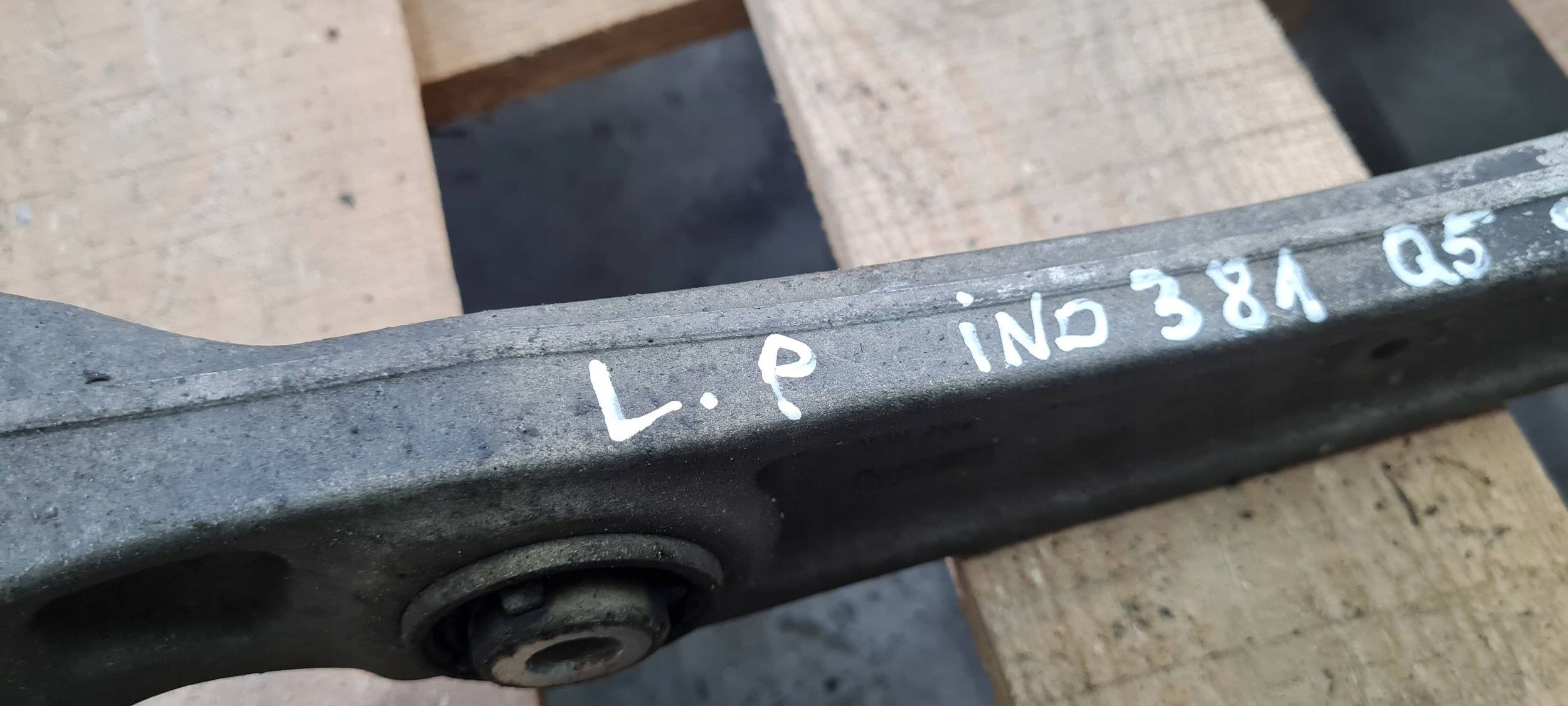 Q5 80A Querlenker unterer PROSTY links vorne 80A407155