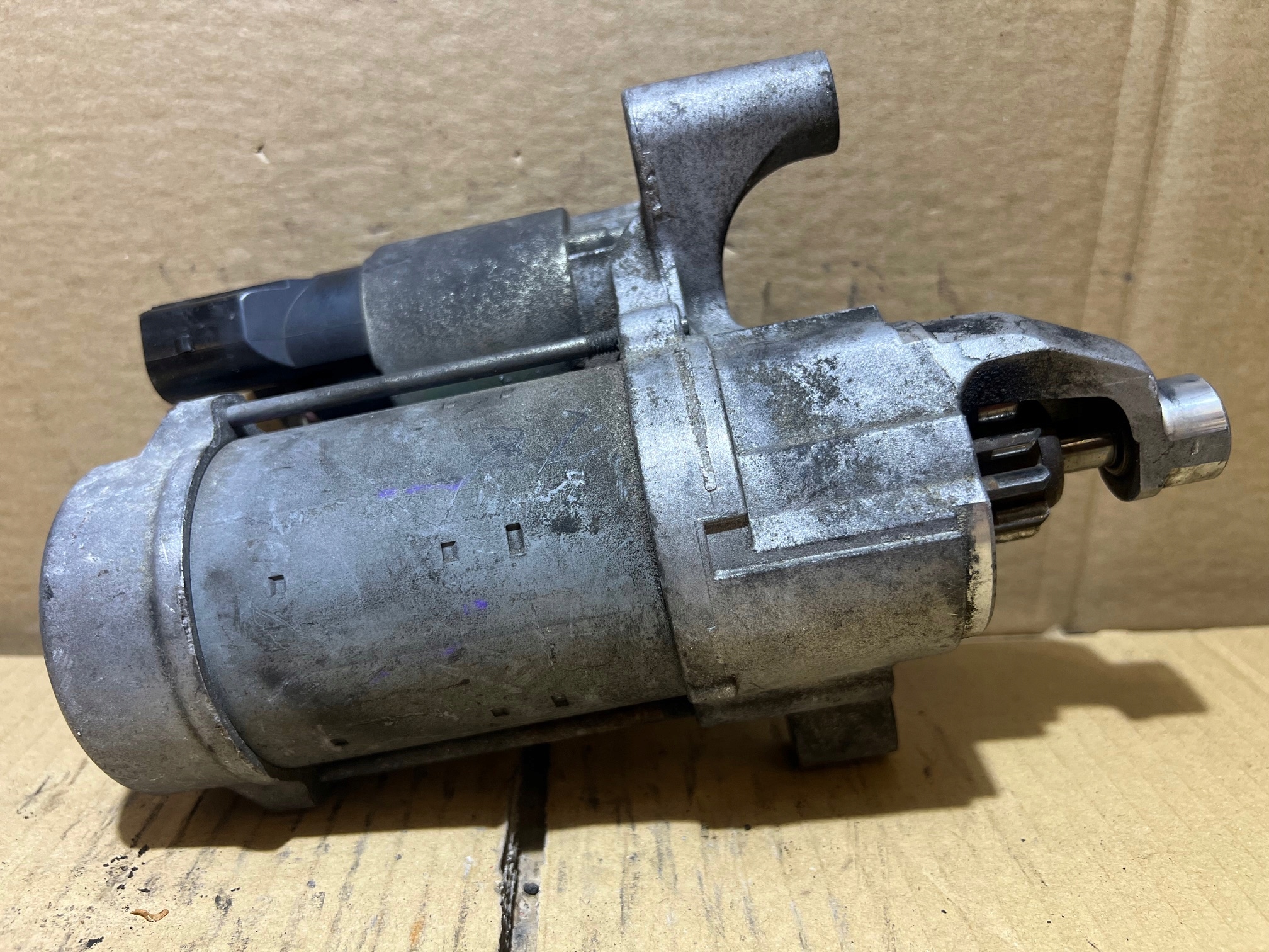 AUDI A6 C7 Anlasser Starter DES MOTORS