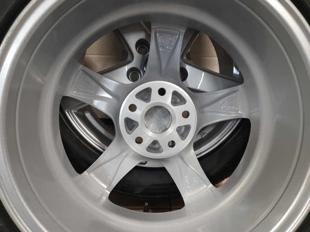 AUDI A6 C5 C6 KOŁA LETNIE 225/50R17 GERMANY Powłoka Połysk