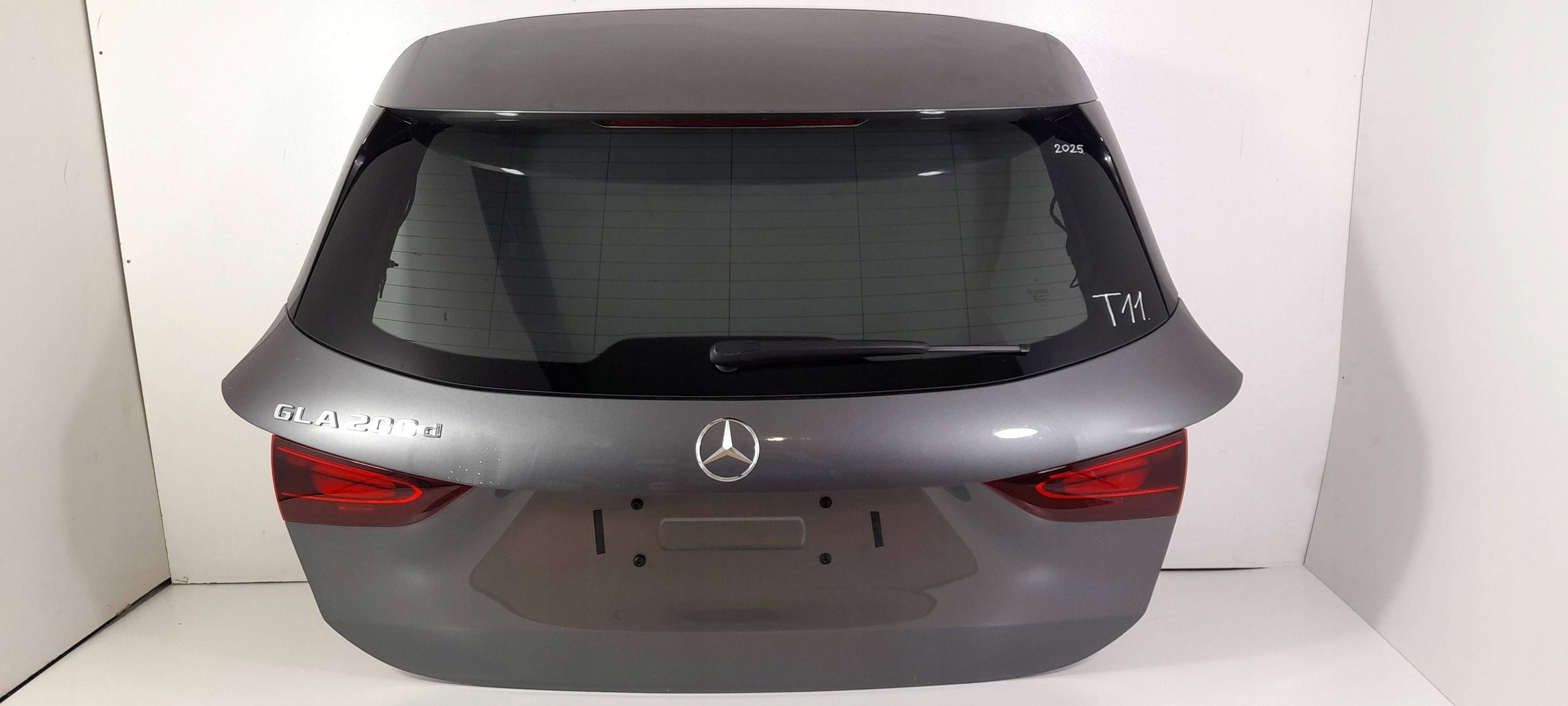 Mercedes-Benz GLA H247 2025 trunk door boot (T11)
