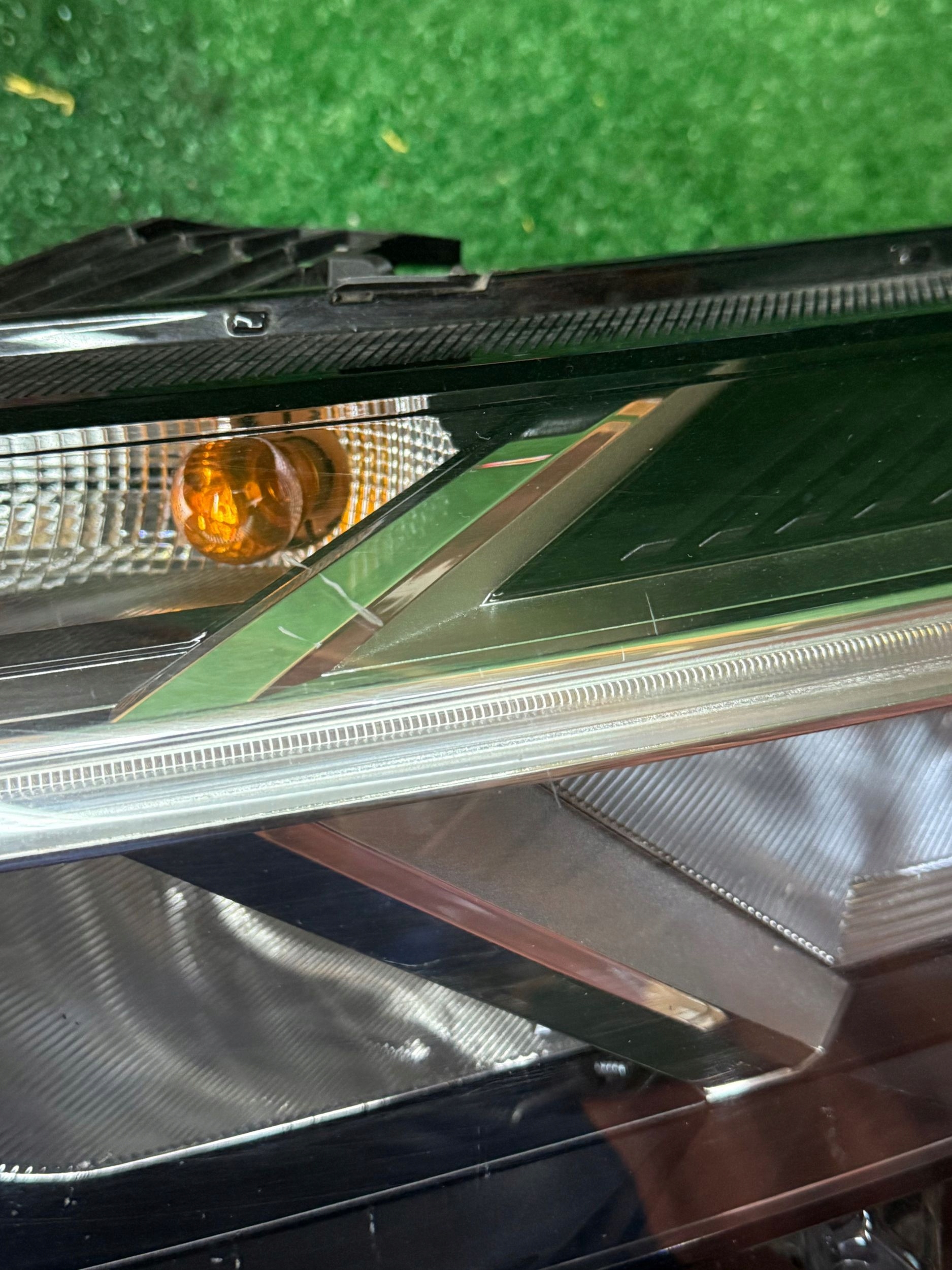 REFLEKTOR left DACIA SANDERO III JOGGER LOGAN FULL LED