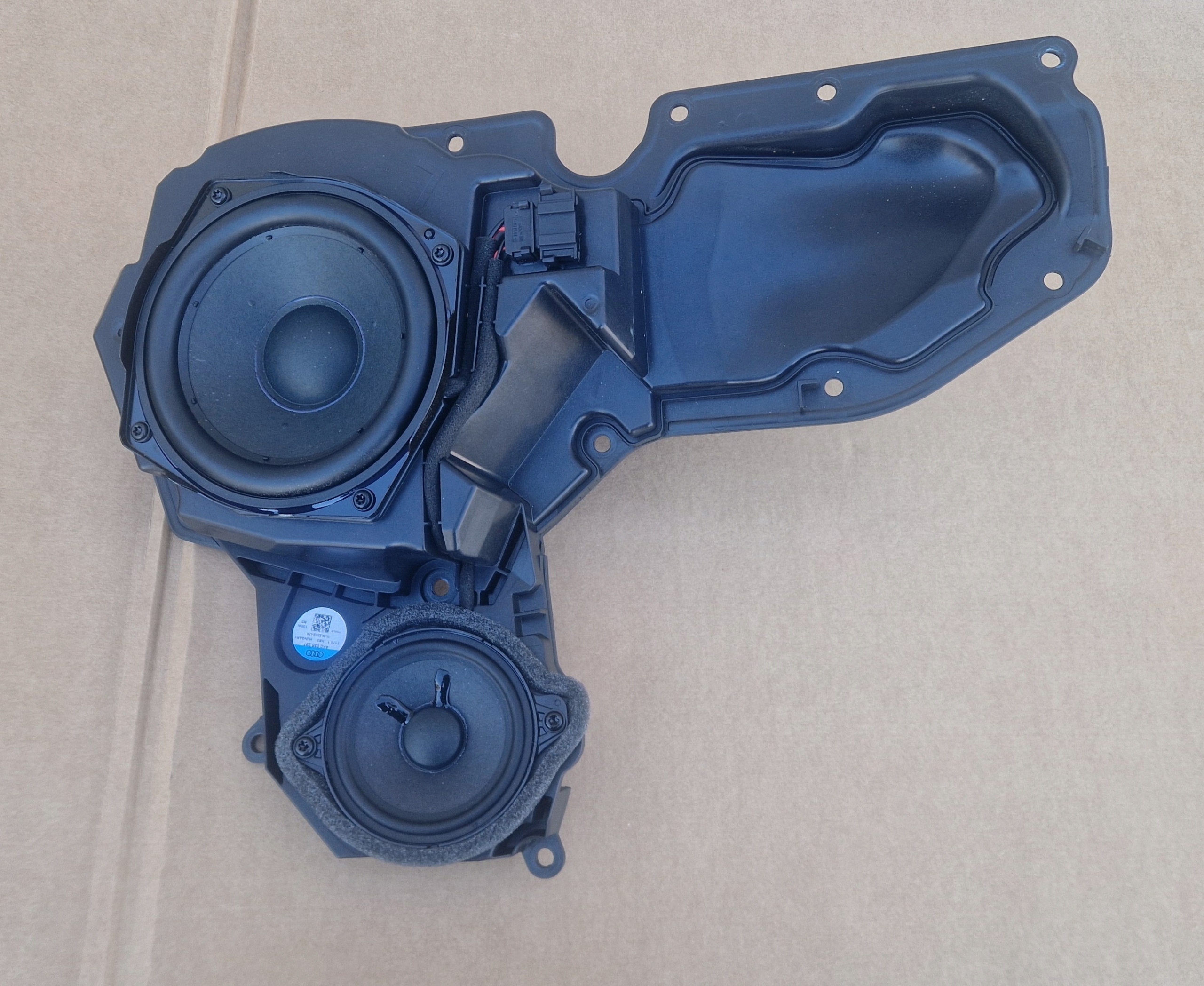 speaker AUDI A4 A5 A6 C8 bang OLUFSEN 4K0035297 as new original