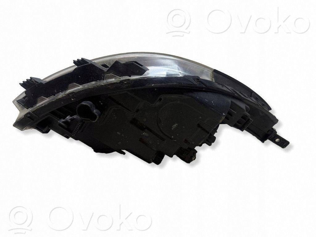 KIA STONIC RIO IV YB LIFT REFLEKTOR left light front left EU 92101-H8 2017