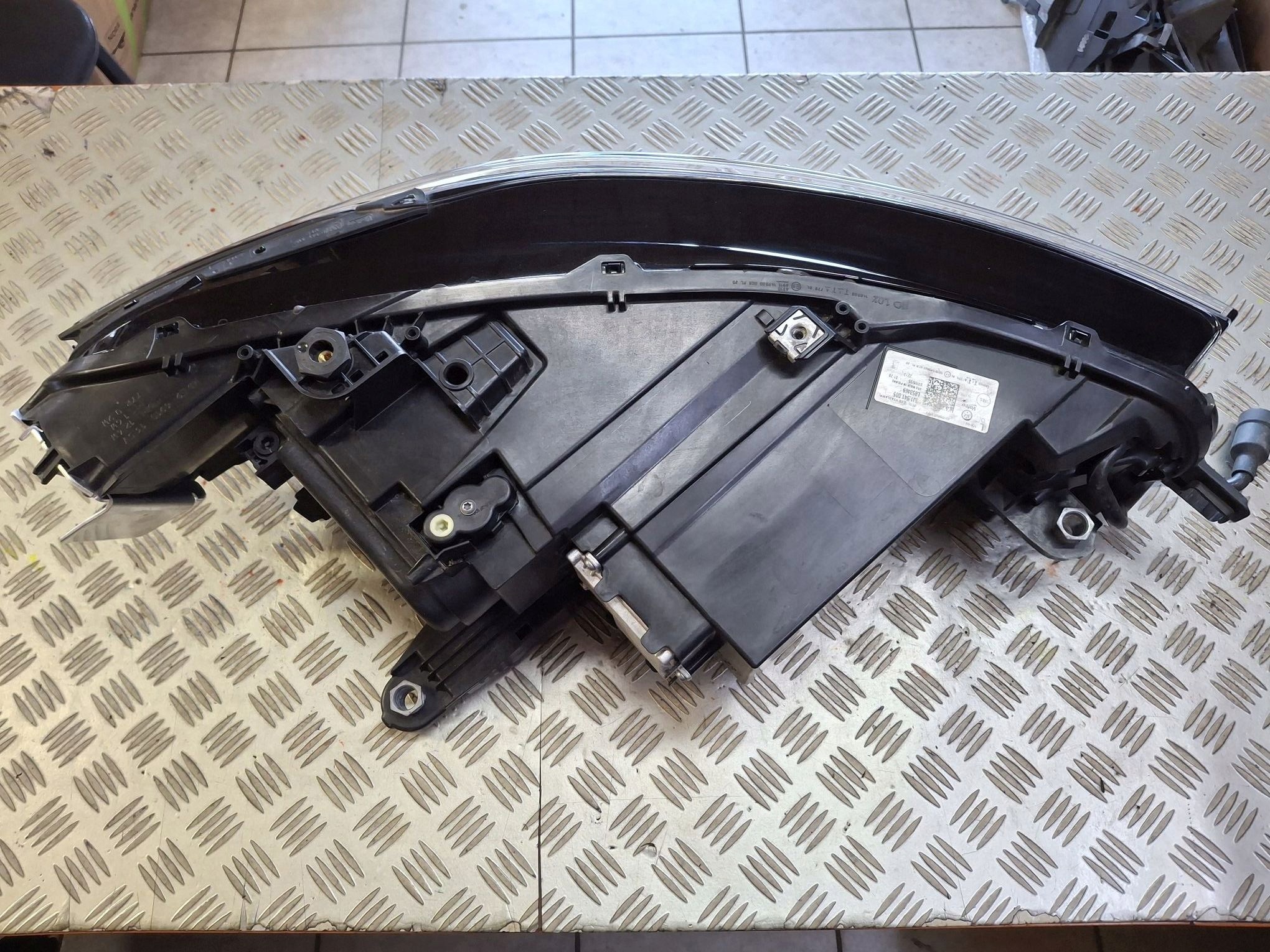 light left front FULL LED VW PASSAT B9 2023R->