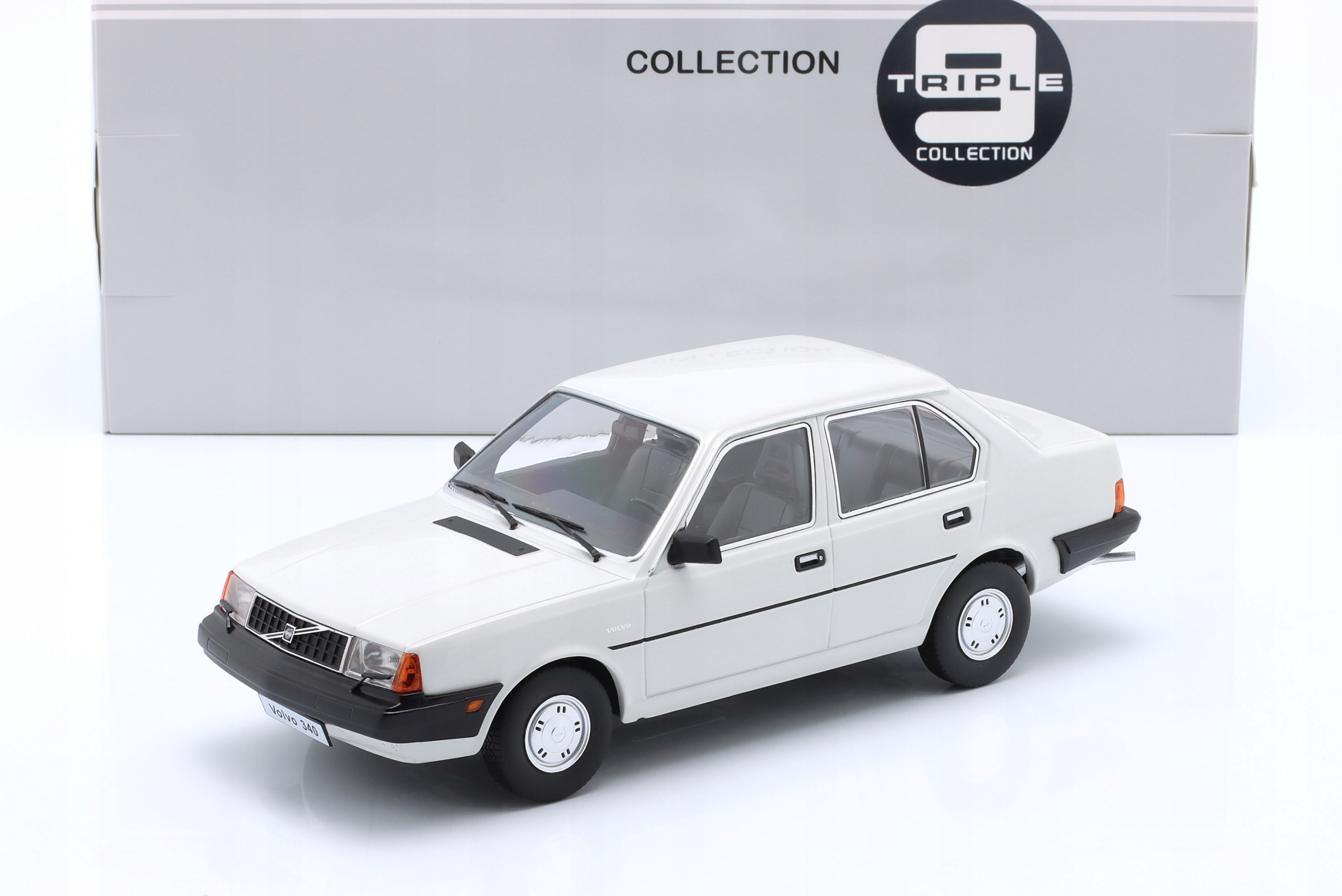 TRIPLE9 Volvo 340 Gl 1987 White 1:18