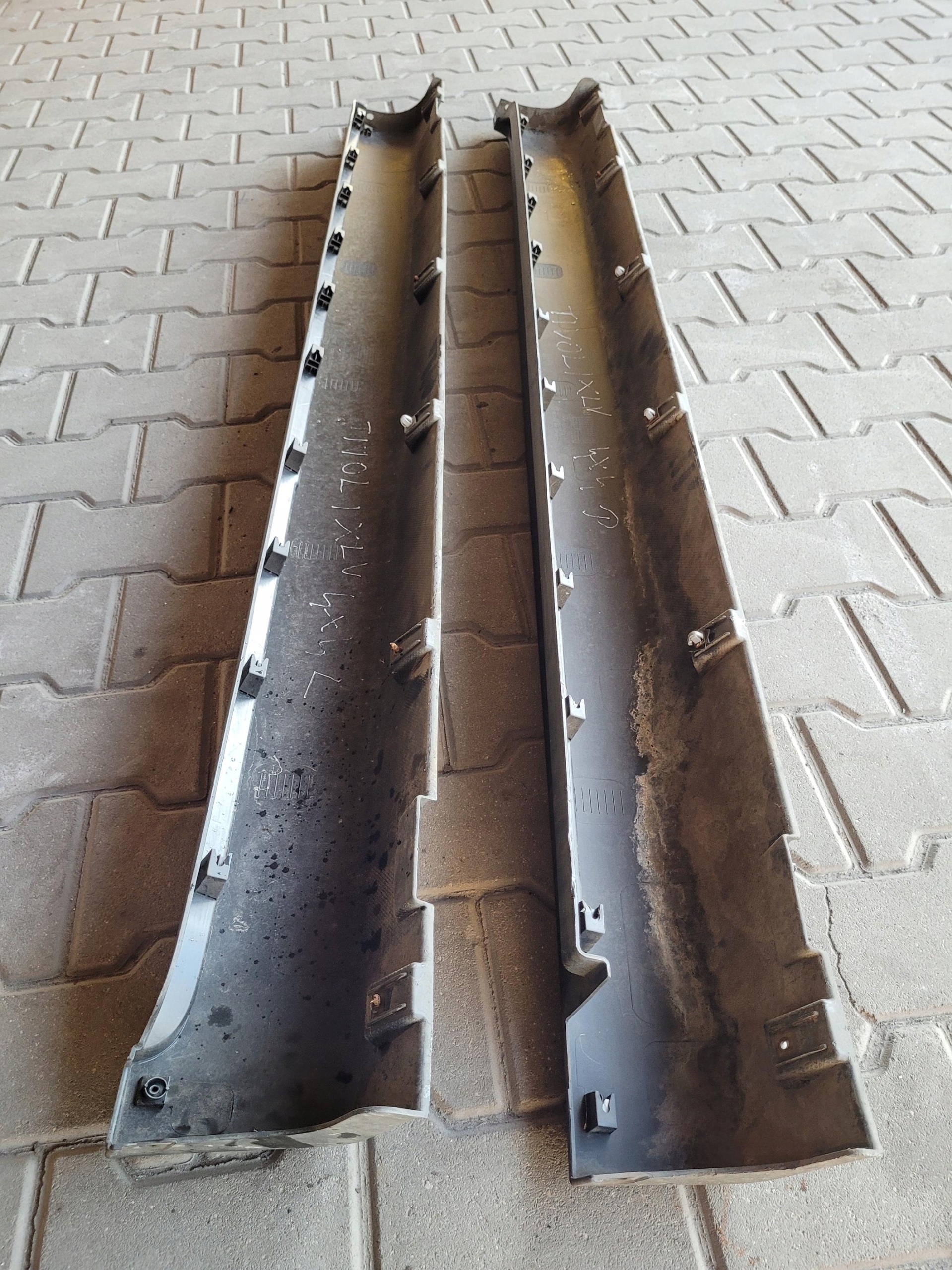 moulding threshold left right threshold SSANGYONG TIVOLI XLV