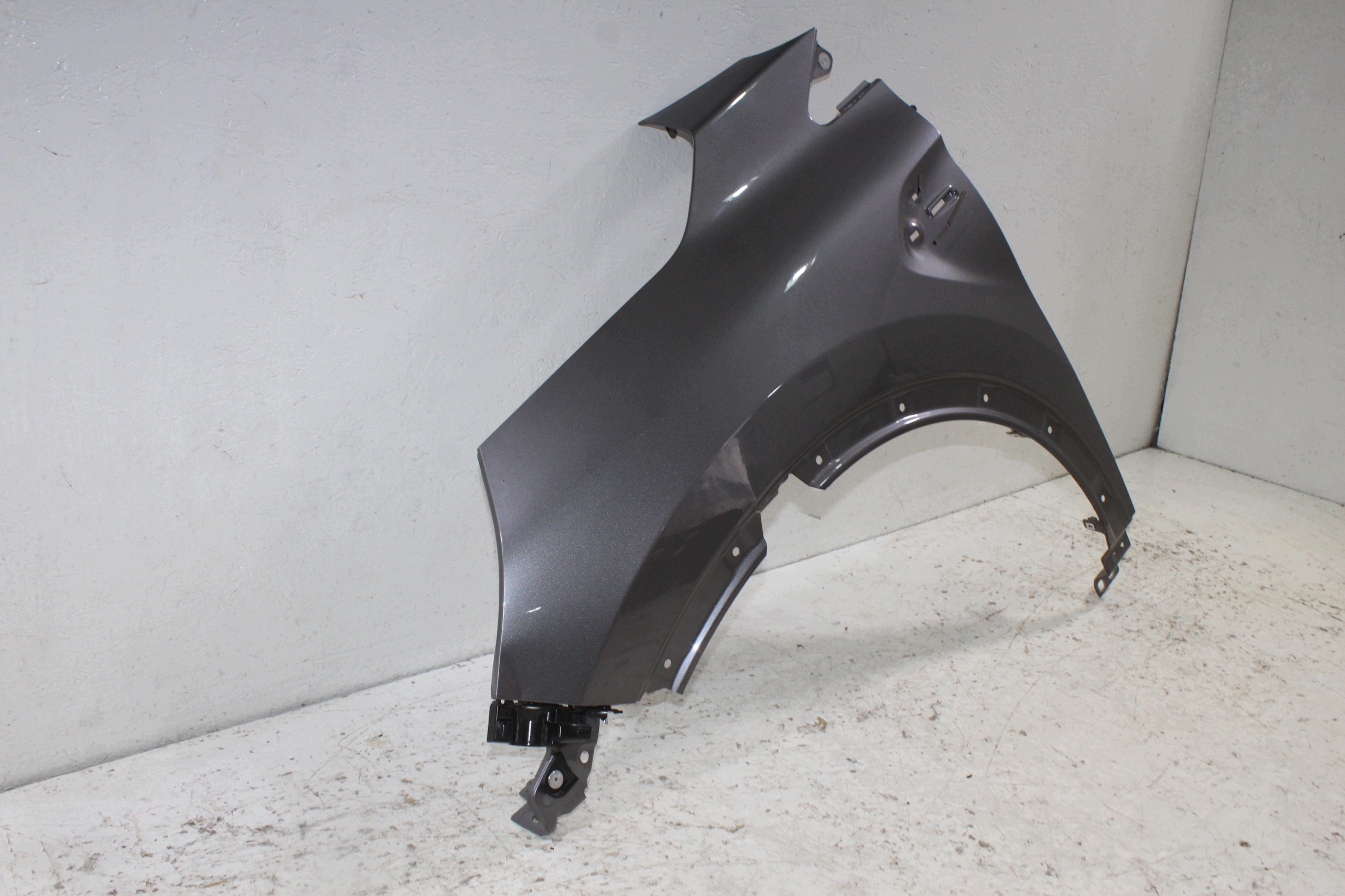 Renault Captur II fender left front front 631015069R