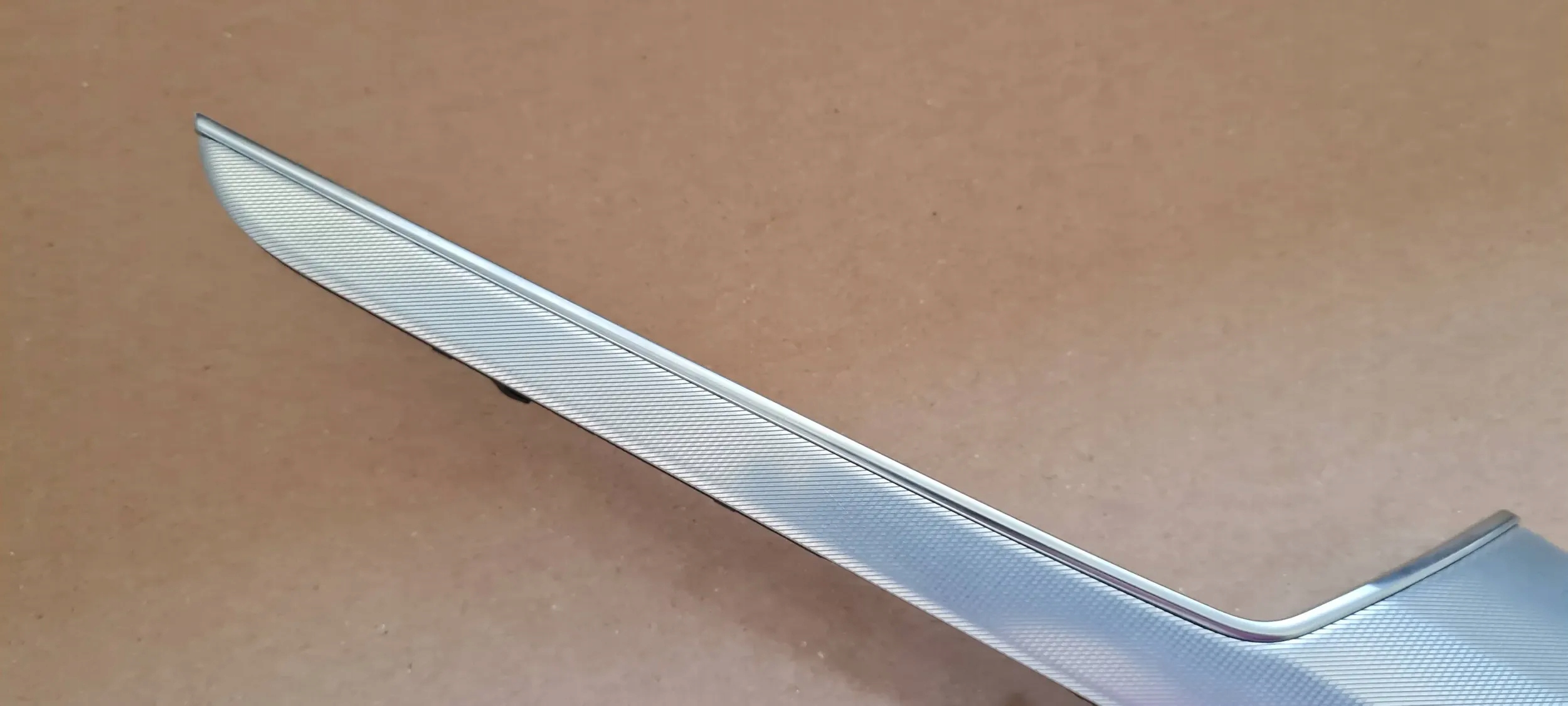 Q5 80A moulding DEKOR door right rear part 80A867410M