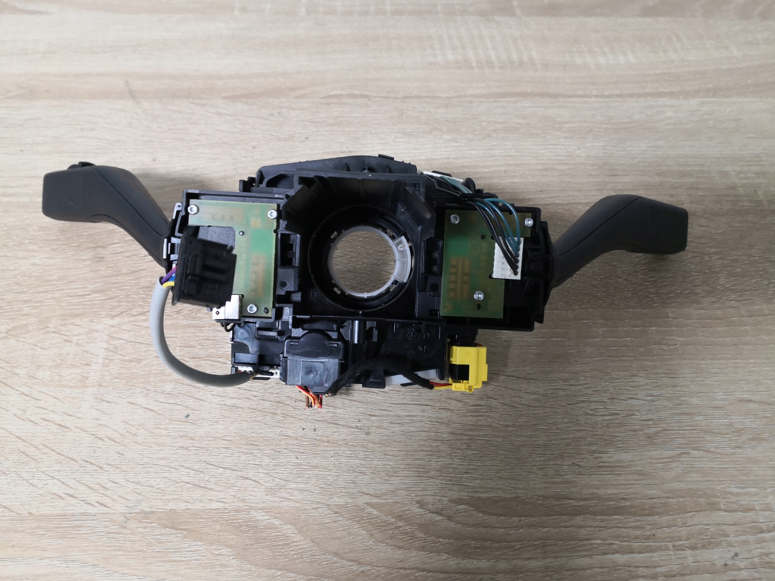 steering wheel levers and controls VW GOLF VI plus
