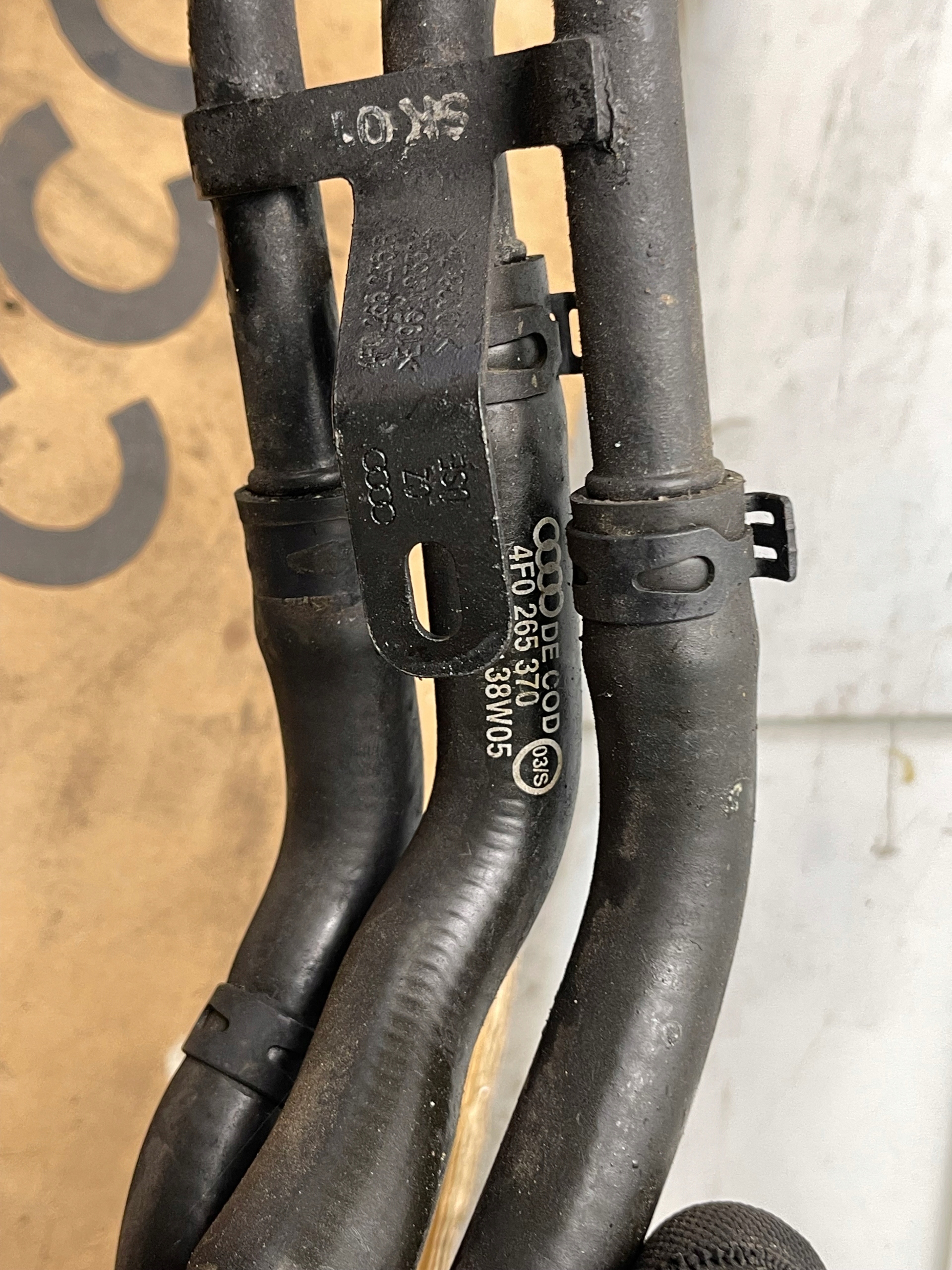 AUDI A6 C6 VALVOLA elettromagnetico d’acqua WODNY 8E0820035B