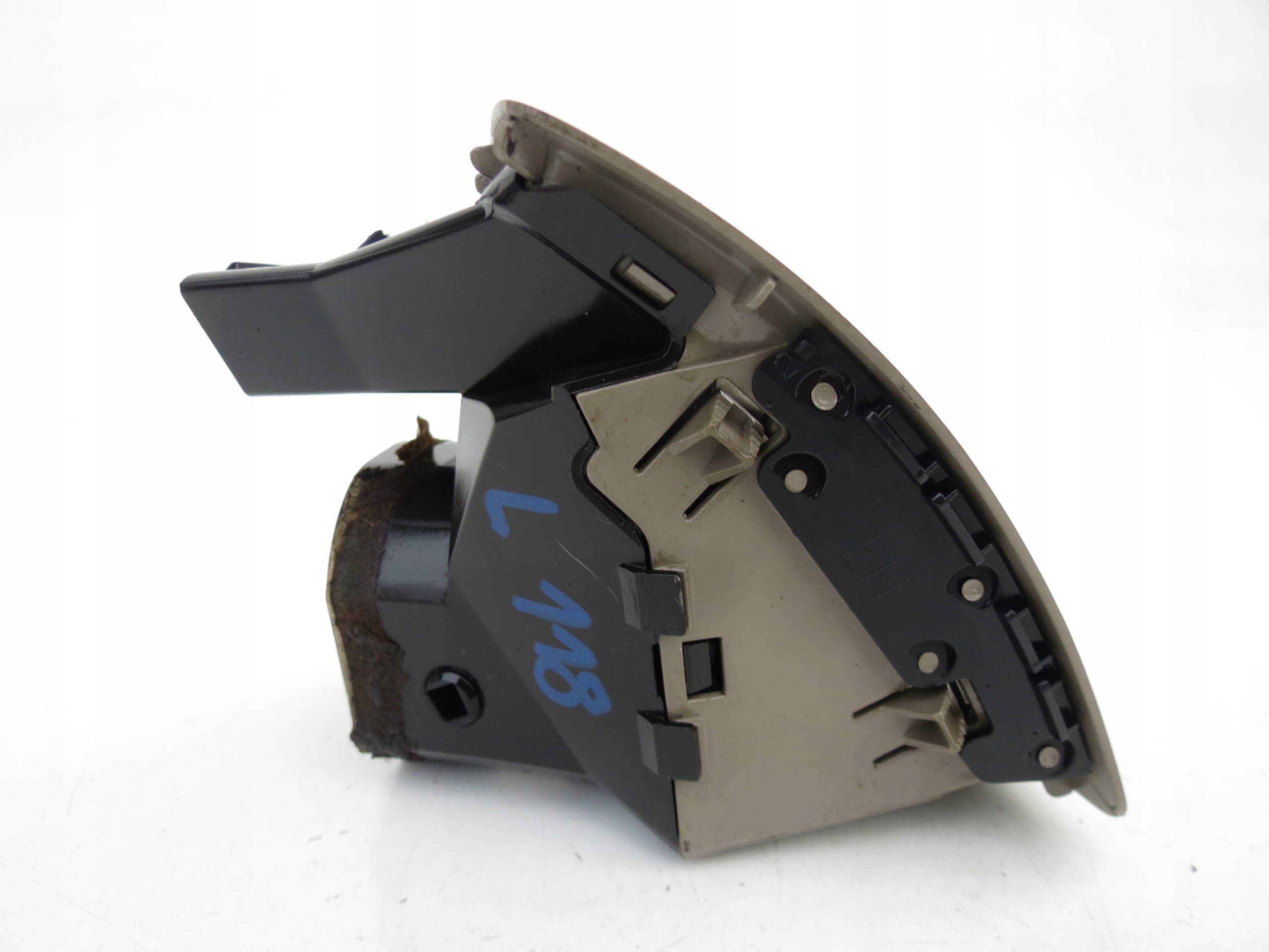 grid air conditioning devices of the dashboard consoles left left front VOLVO XC90 and