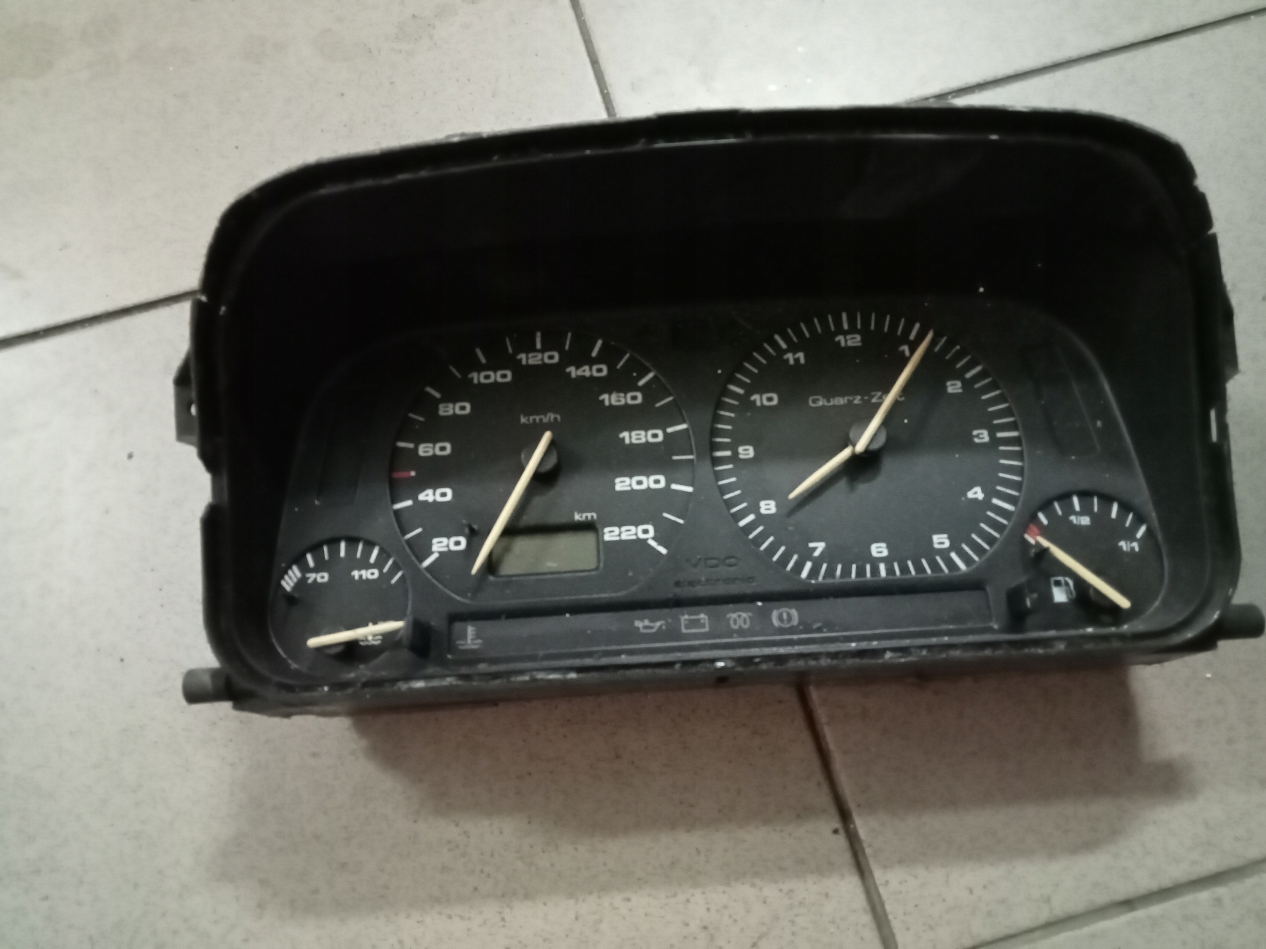 спидометр volkswagen oe 87001262