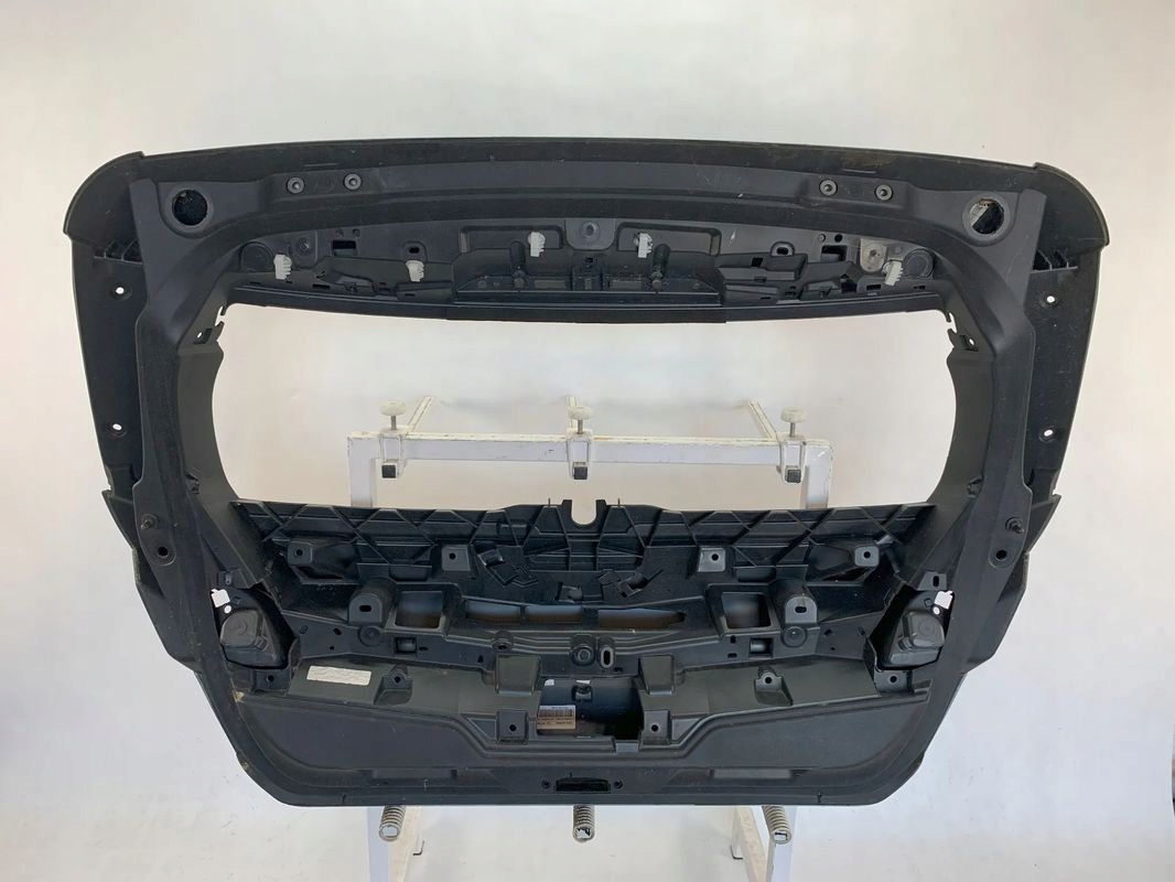 Peugeot 308 2 II 13-21r hb boot door rear hatchback