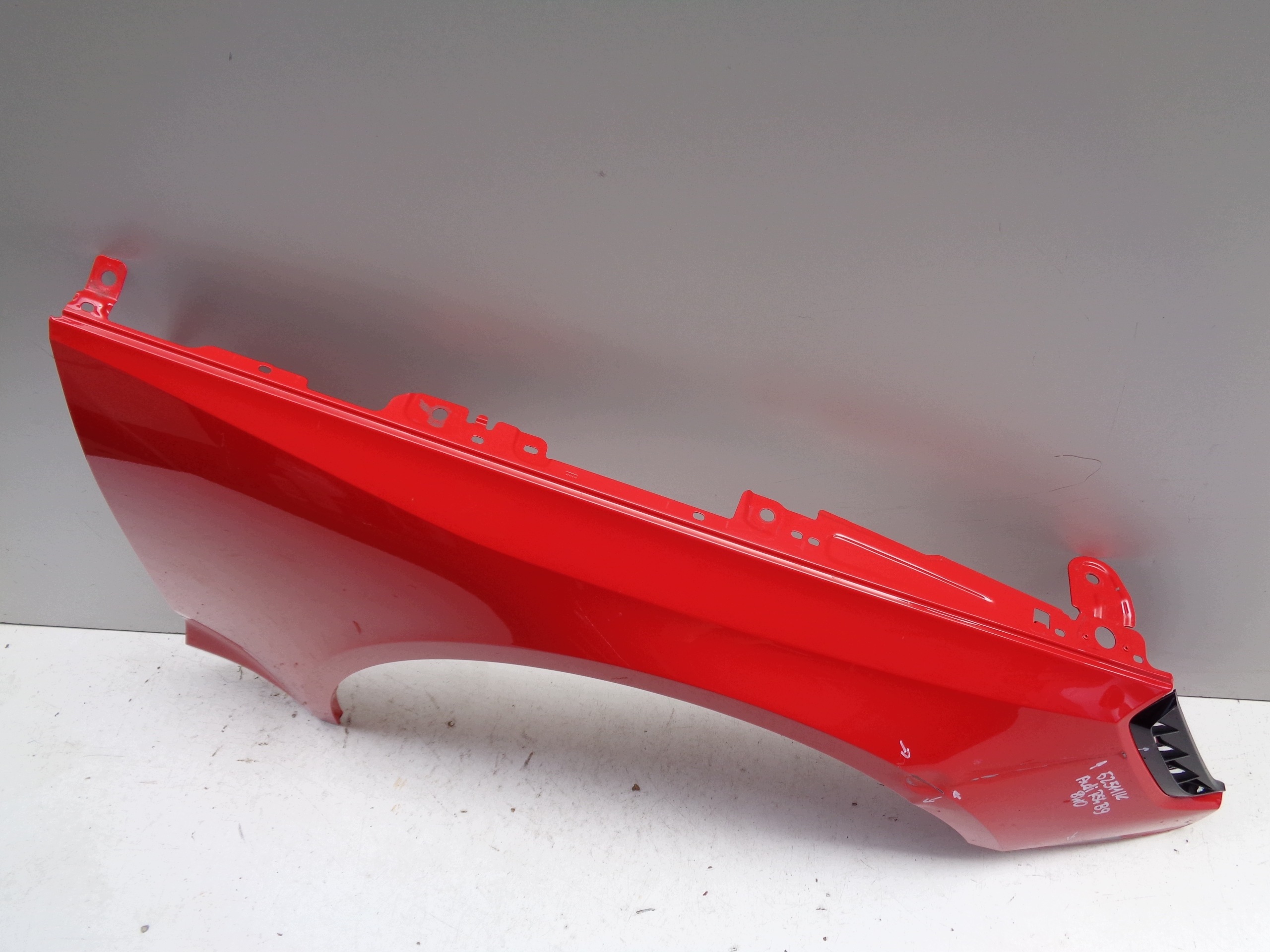 fender right front AUDI RS4 B9 8W 8W0 NR 52511