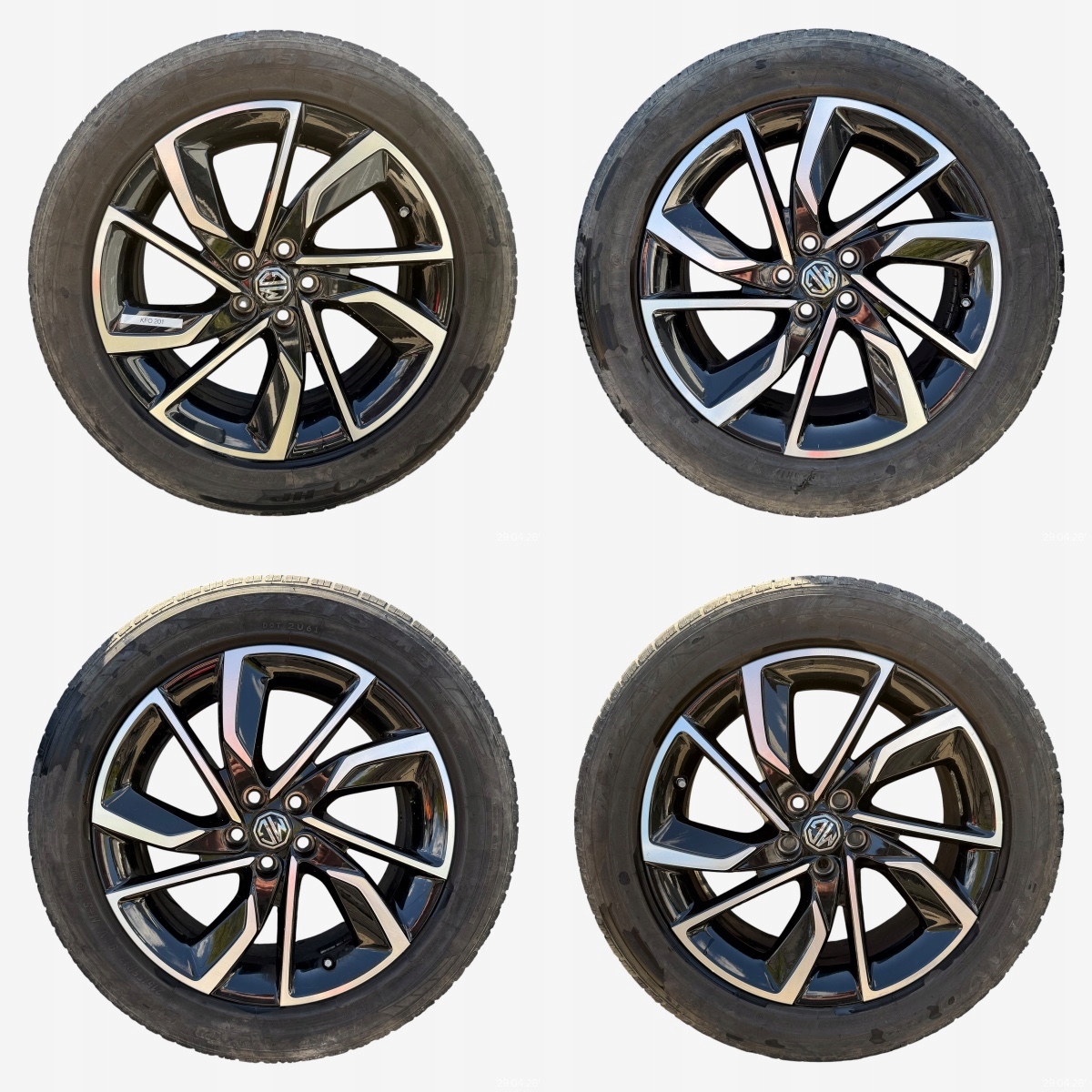 disky kola gumy MG ZS MAXXIS 215/55/17" 3MM letne M+S