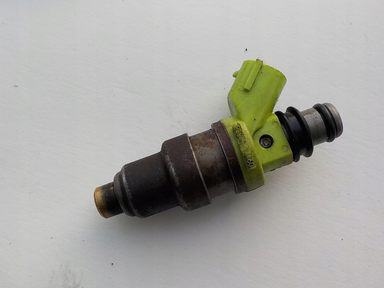 TOYOTA RAV 4 2.0 B injector 23250-74160