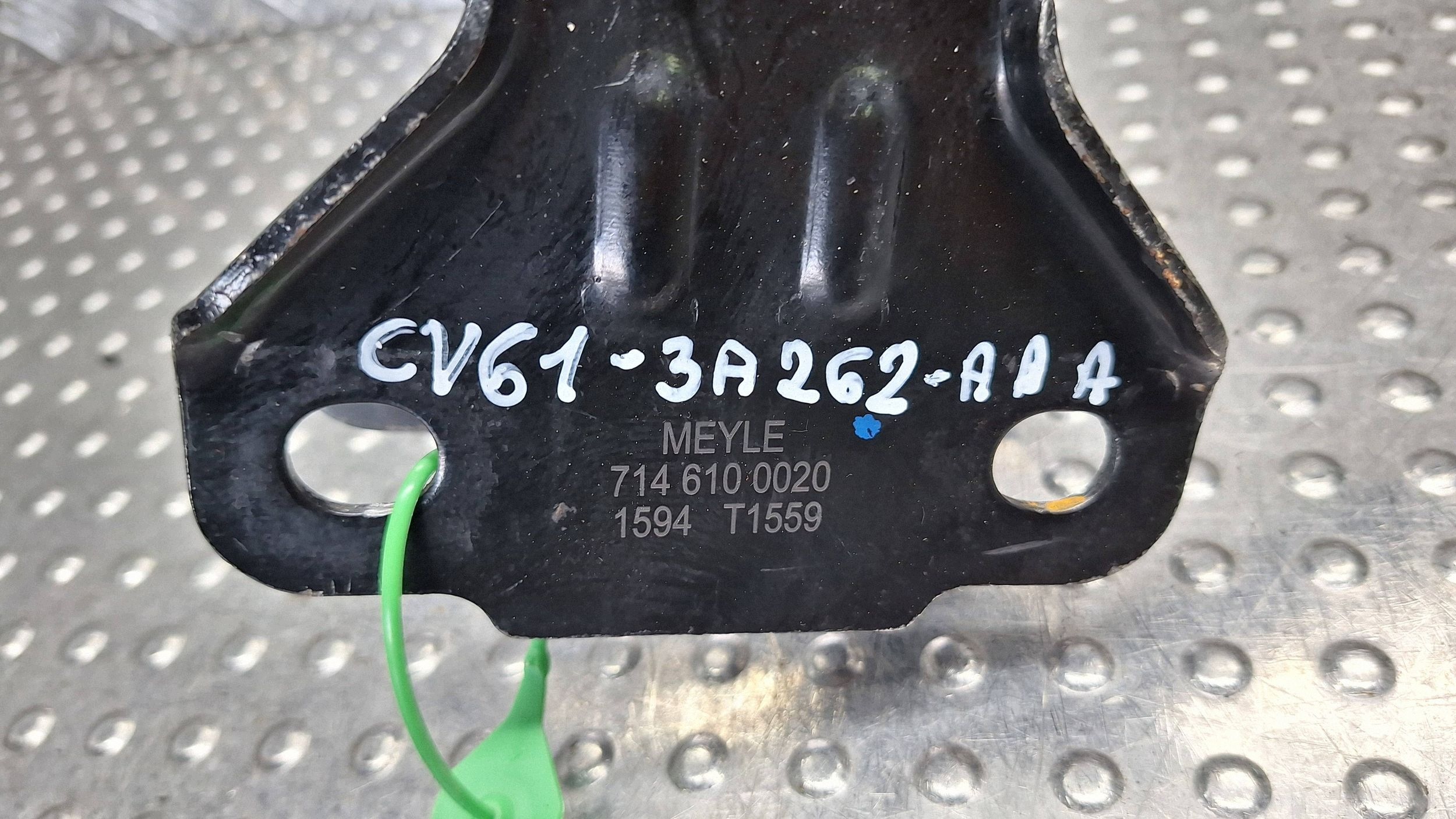 arm left front CV61-3A262-AAA FORD KUGA MK2