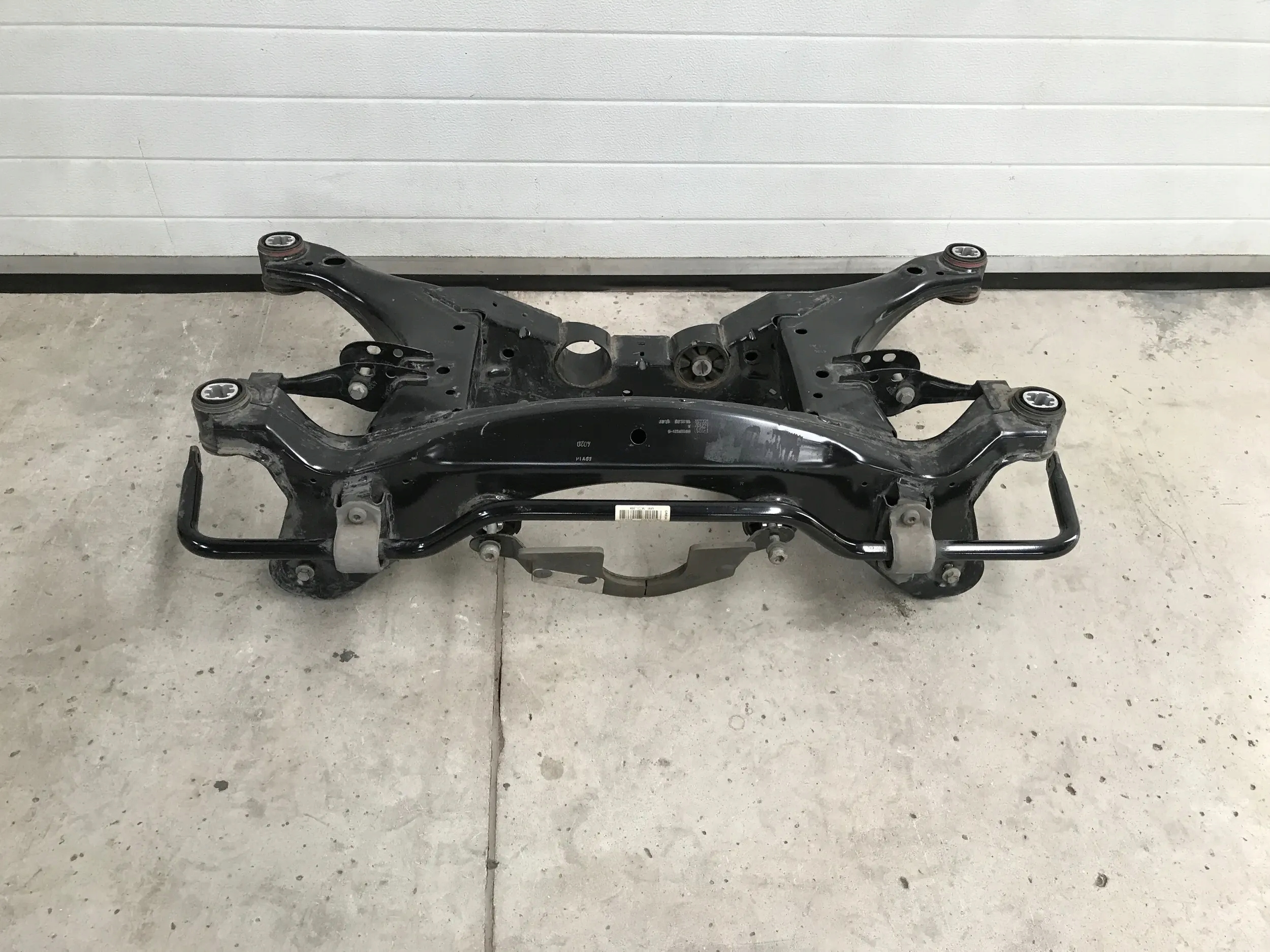 FORD KUGA MK3 III 2.0D SANKI BELKA ZAWIESZENIA TYŁ 4WD 4X4 LX61-5K067-BEB Stan opakowania zastępcze