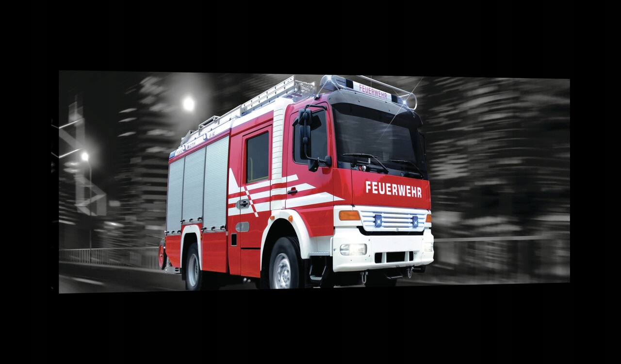 Obraz 145x45 Hasičský vůz pohyb rychlost noc město světlo siréna akce
