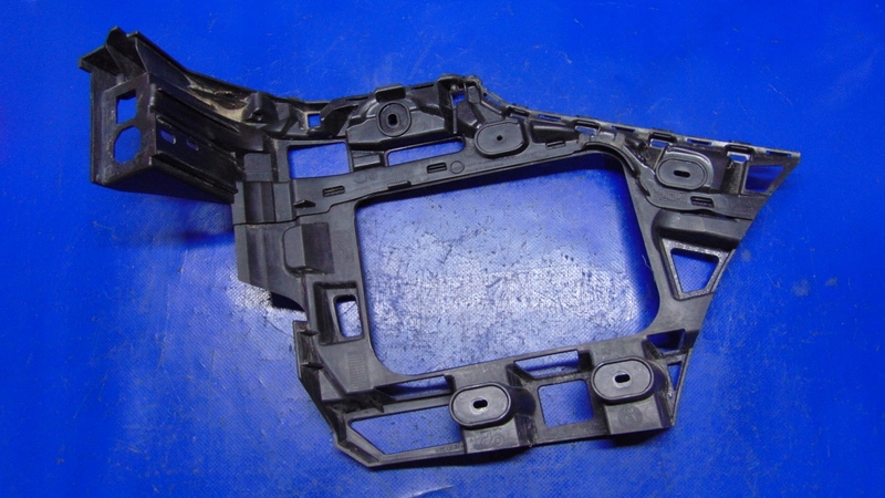 bumper bracket left rear part VW TOUAREG II 7P 10-17R