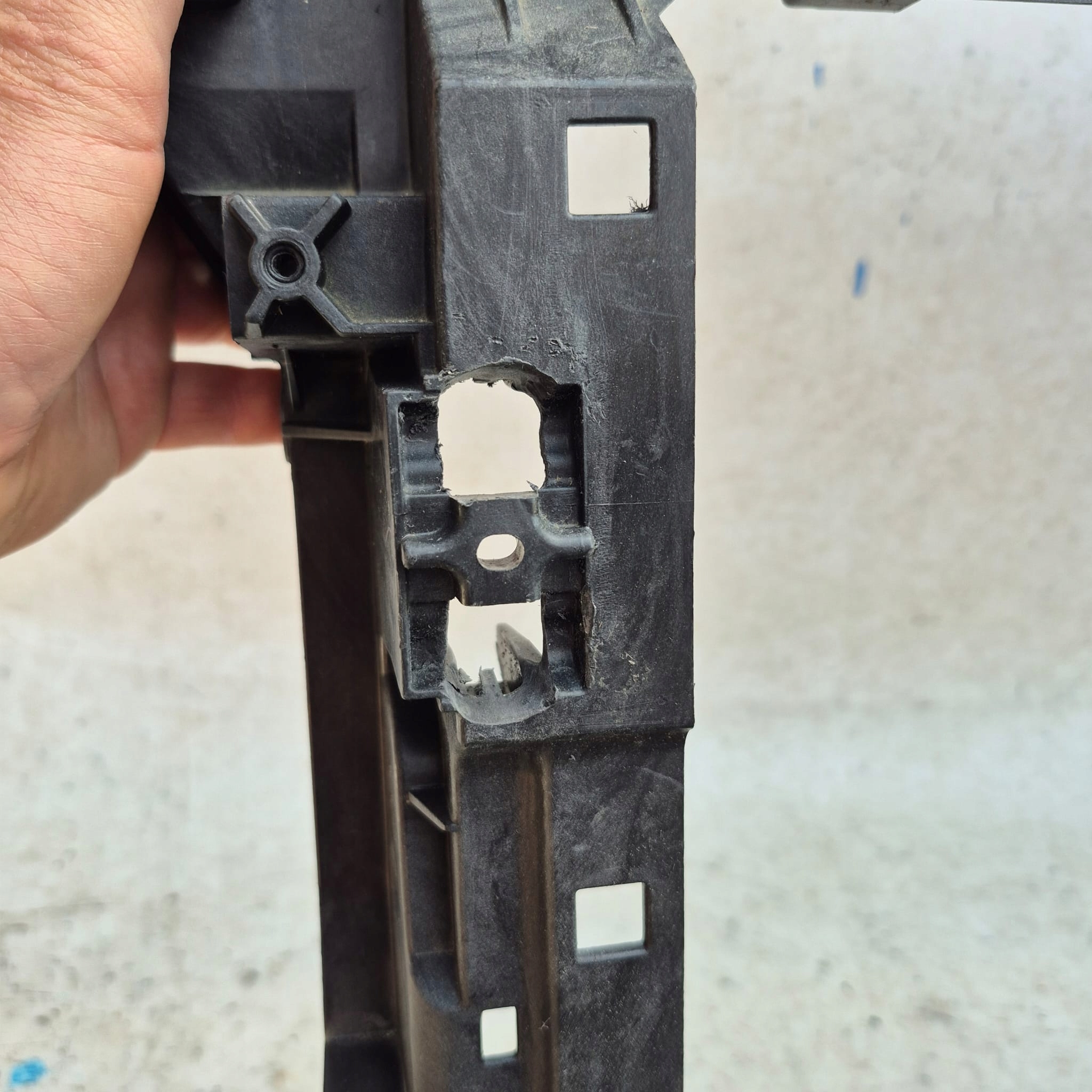 SKODA SUPERB 3 III 3V0 support panel for radiators pillar intake air 3V0805588