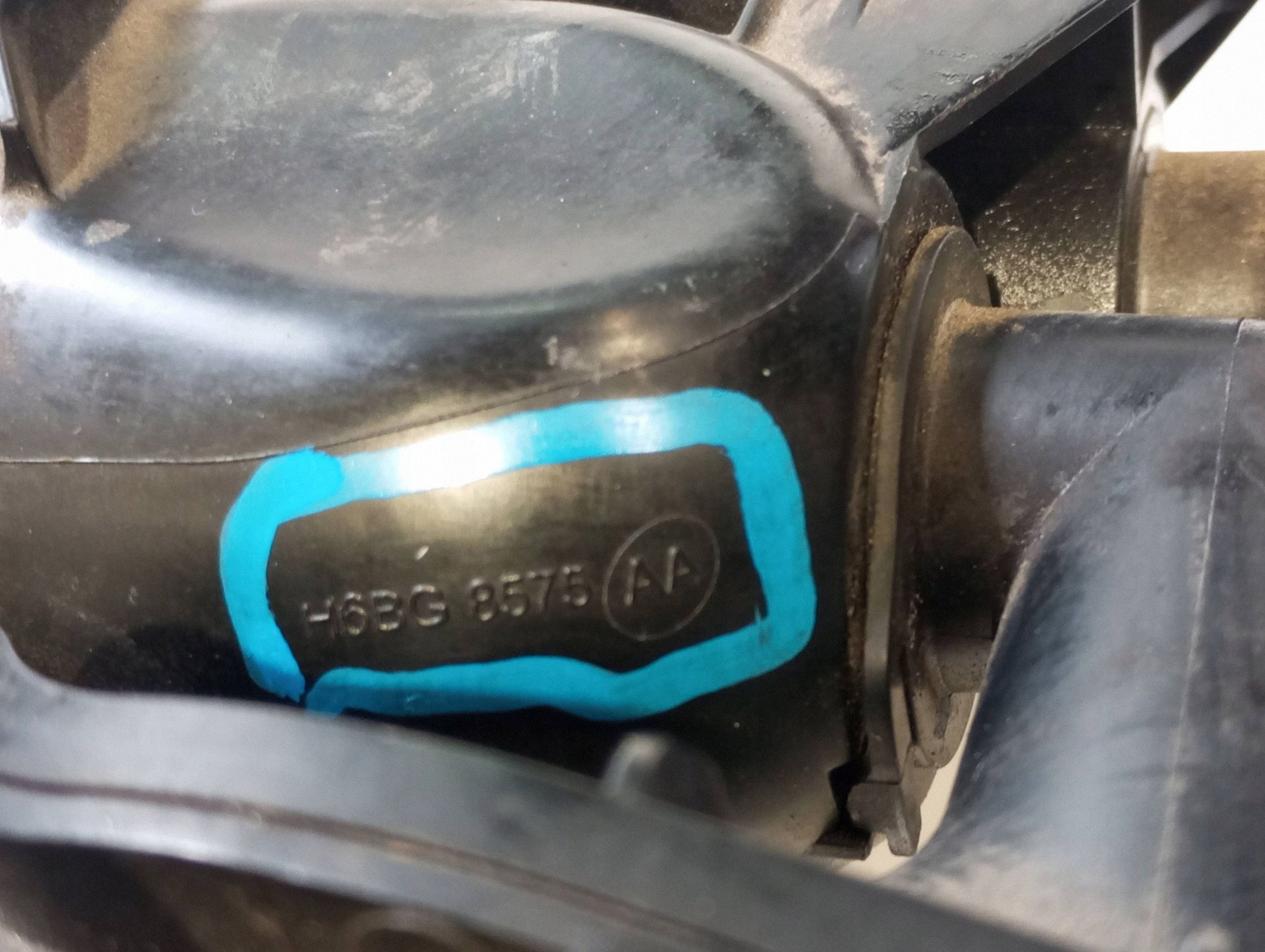 csomag TERMOSTATU FORD FOCUS MK3 1,0I H6BG8575AA