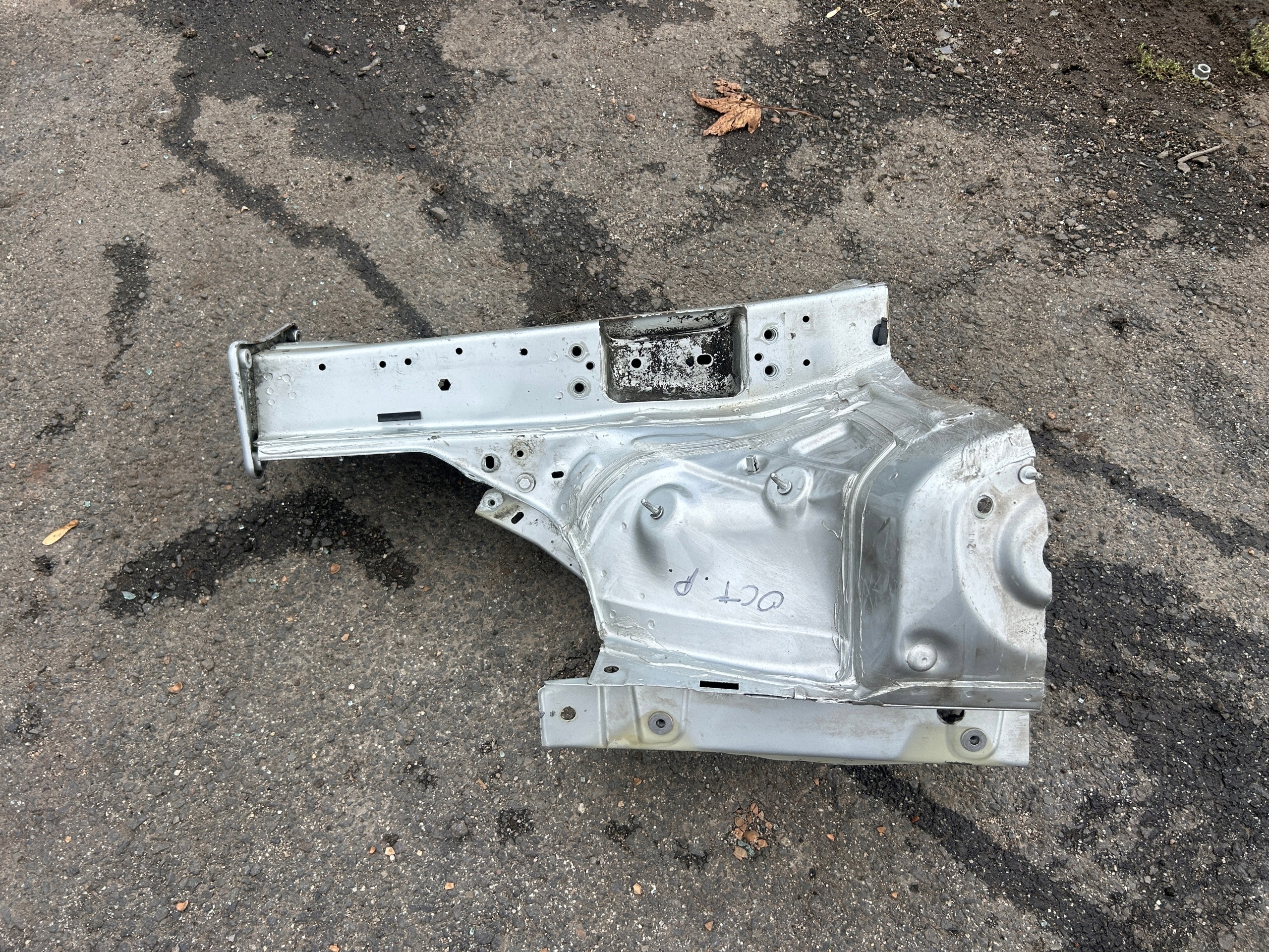 SKODA OCTAVIA III čtvrtka předek pravá