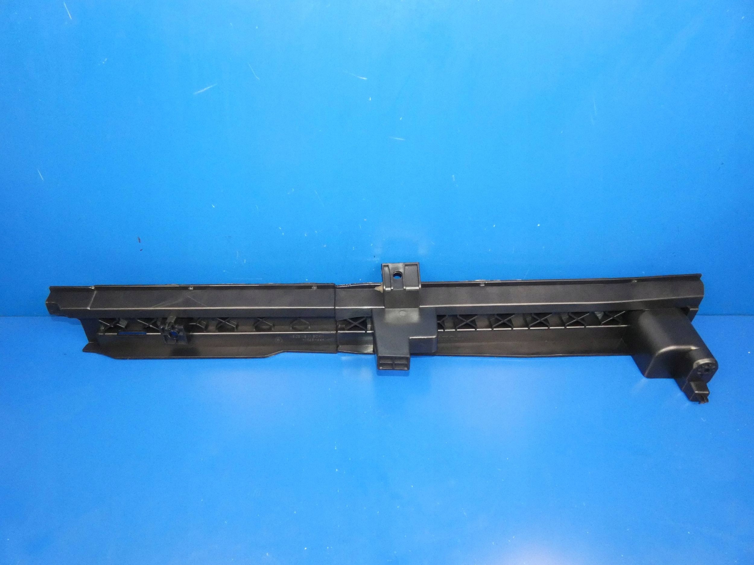 VOLVO XC60 II 17- rail PROWADNICA boot right rear part