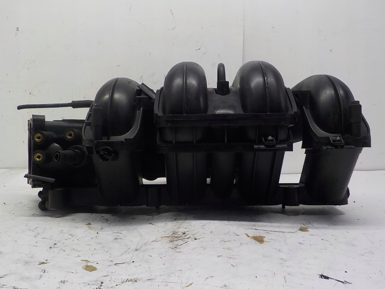 MAZDA 6 and intake manifold LF2513100 1.8 16V petrol