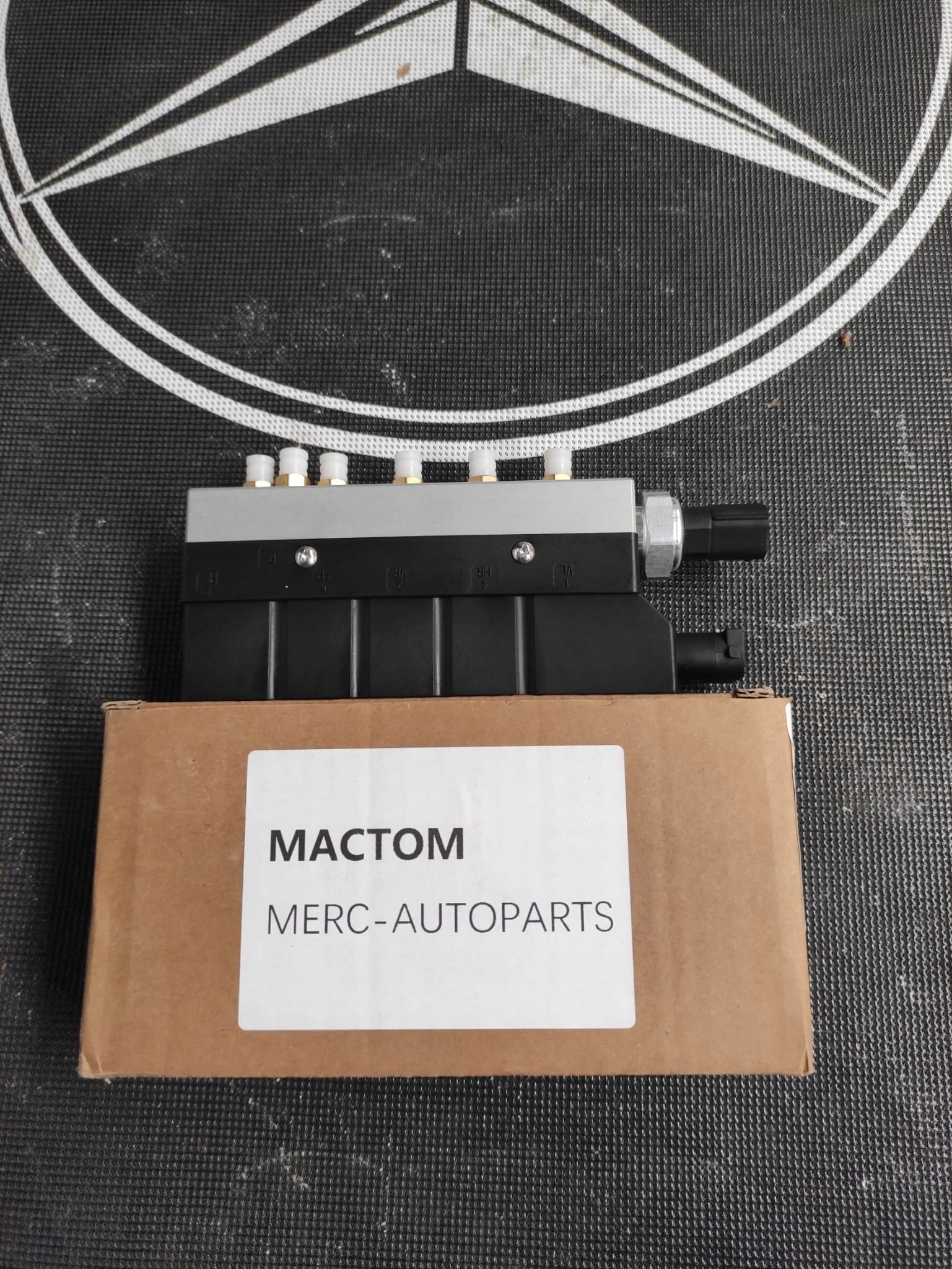 MERCEDES W220 w211 ROZDZIELACZ AIRMATIC LISTWA