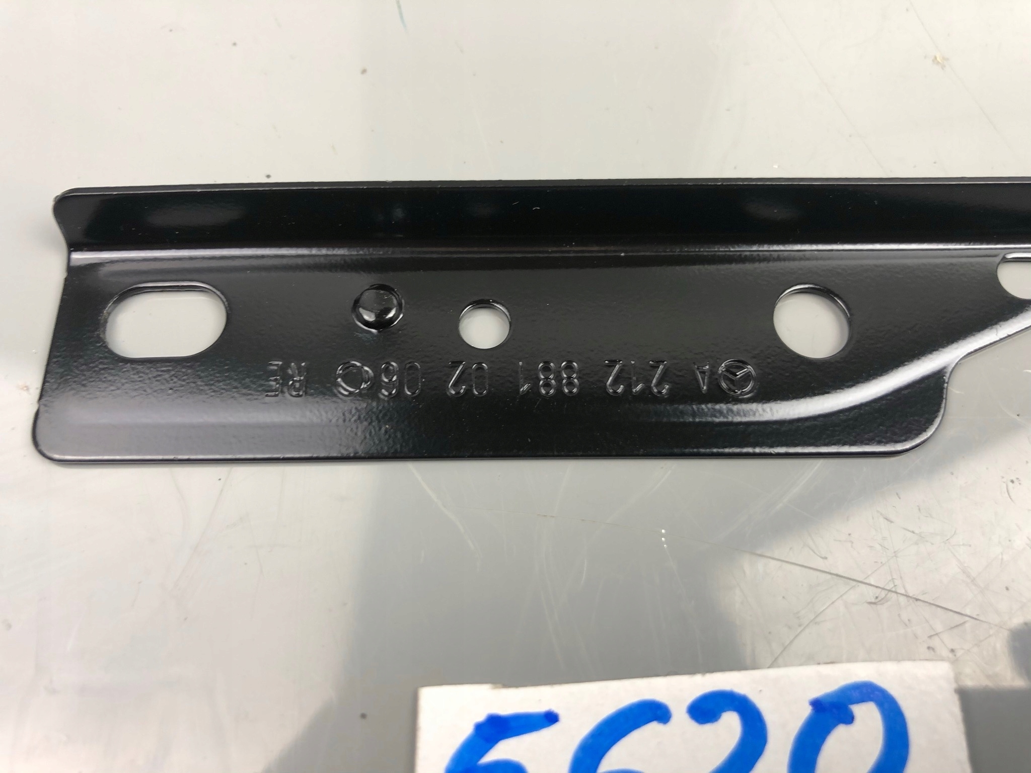 bumper bracket front MERCEDES E W212 A2128810206