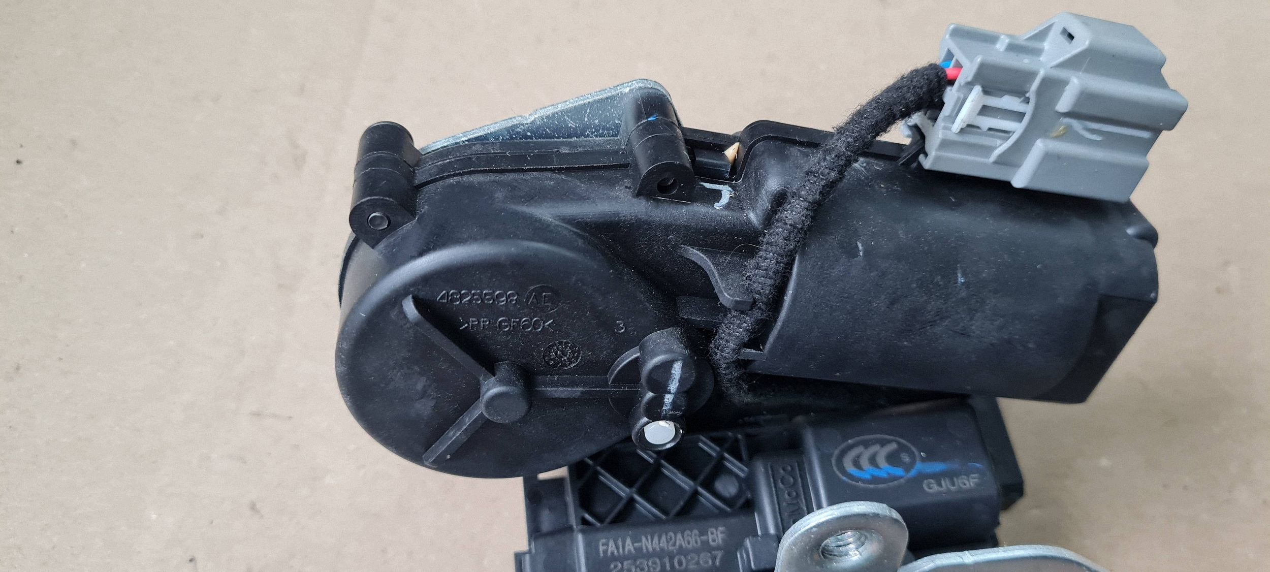 Ford Edge II 2020 ST LIFT lock bonnet boot rear part FORD FA1AN442A66BF