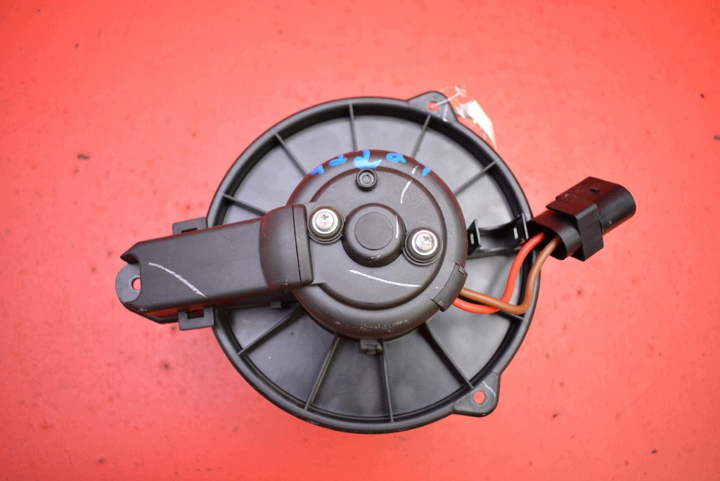 DMUCHAWA Lüfter des lüfters EU 4B1820021B AUDI A6 C5 LIFT 01-04