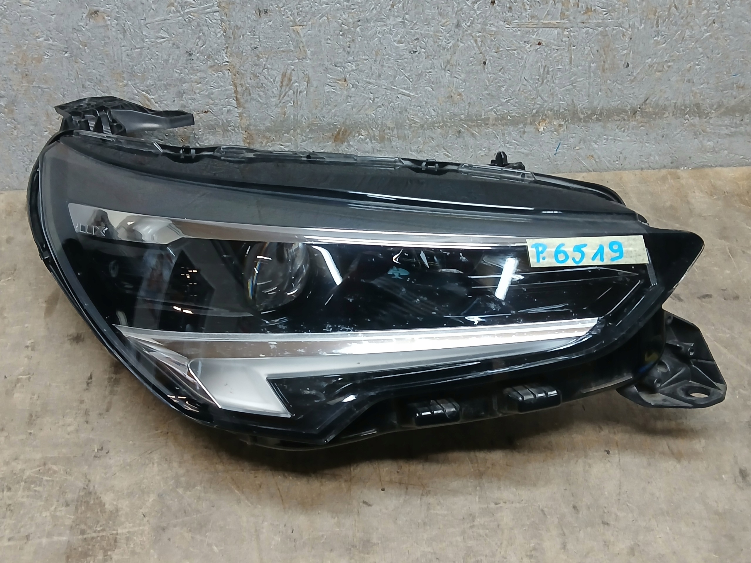 light front right OPEL CORSA F FULL LED 39162659