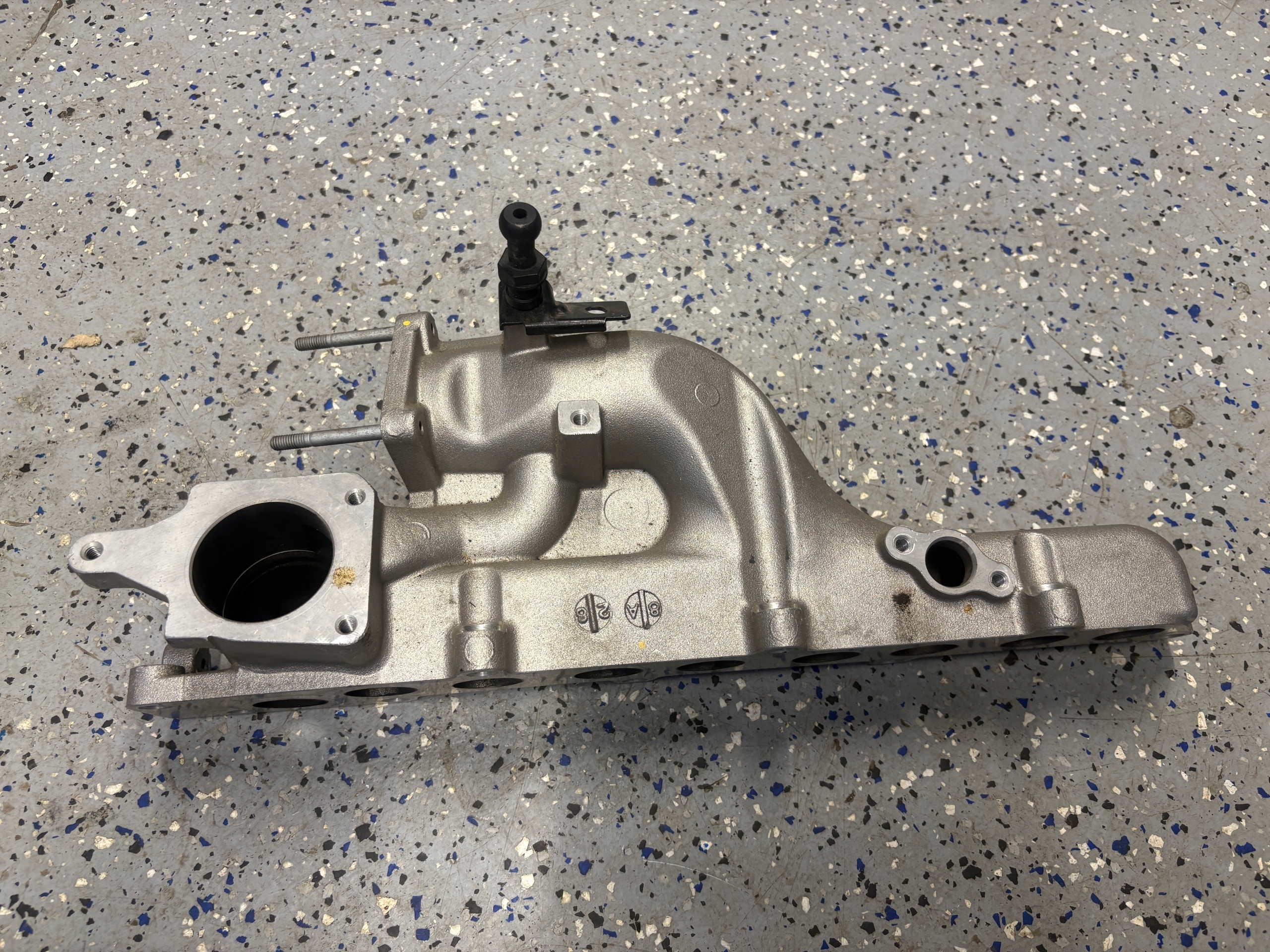 KIA CEED IV intake manifold 1,6 CRDI