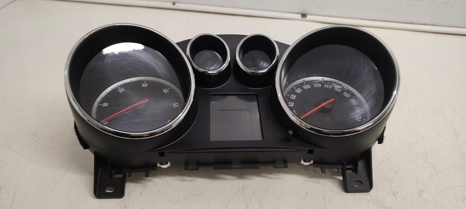 dials Opel Astra J kombi 2,0 CDTI