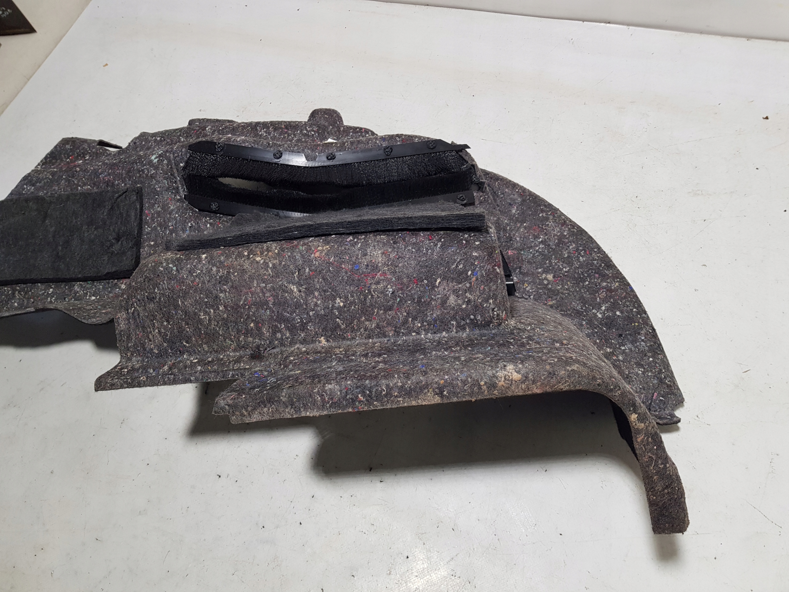 MERCEDES SLK W172 R172 boot upholstery left