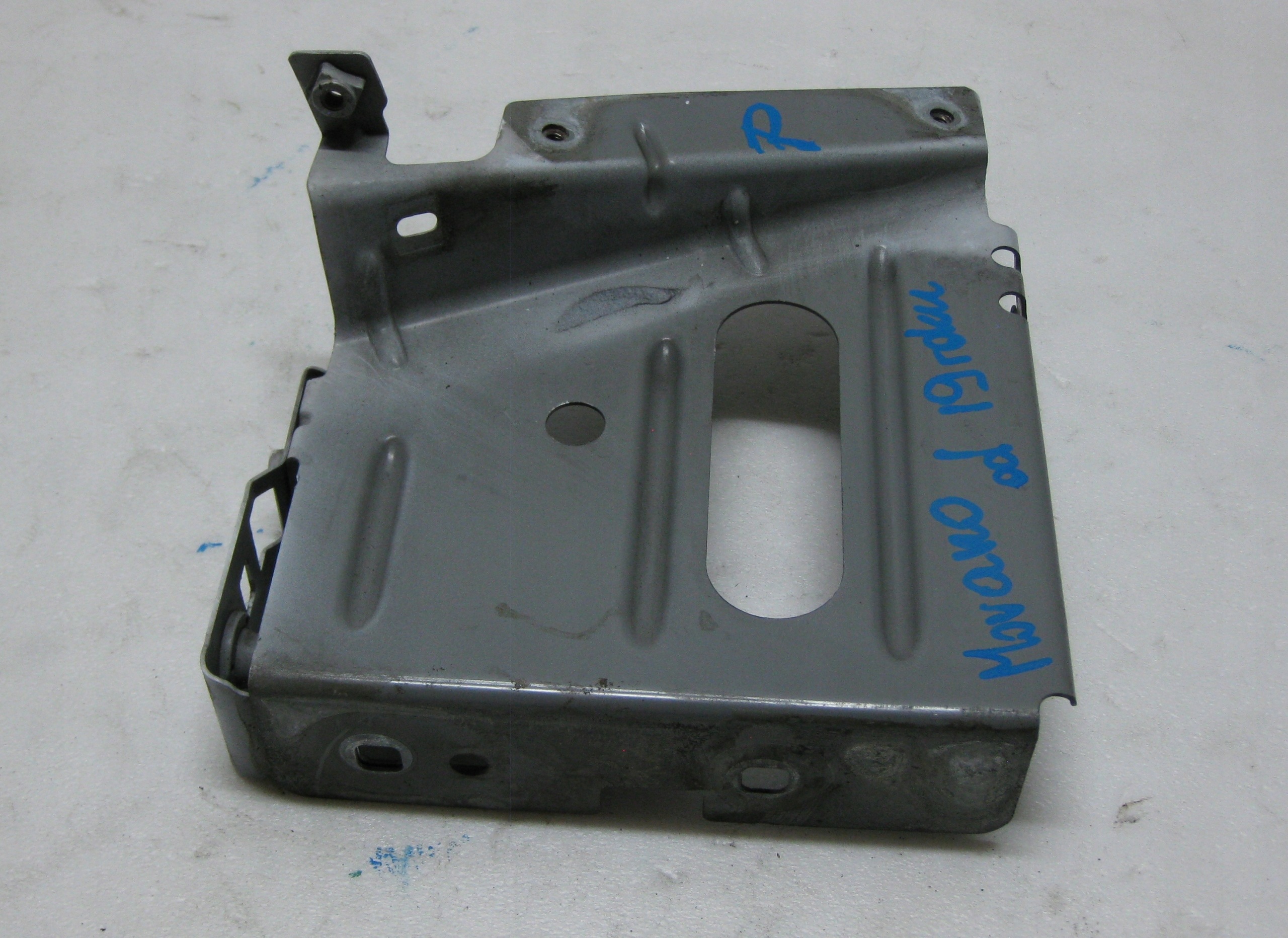 OPEL MOVANO B staffa parafango destra anteriore 03D25312R