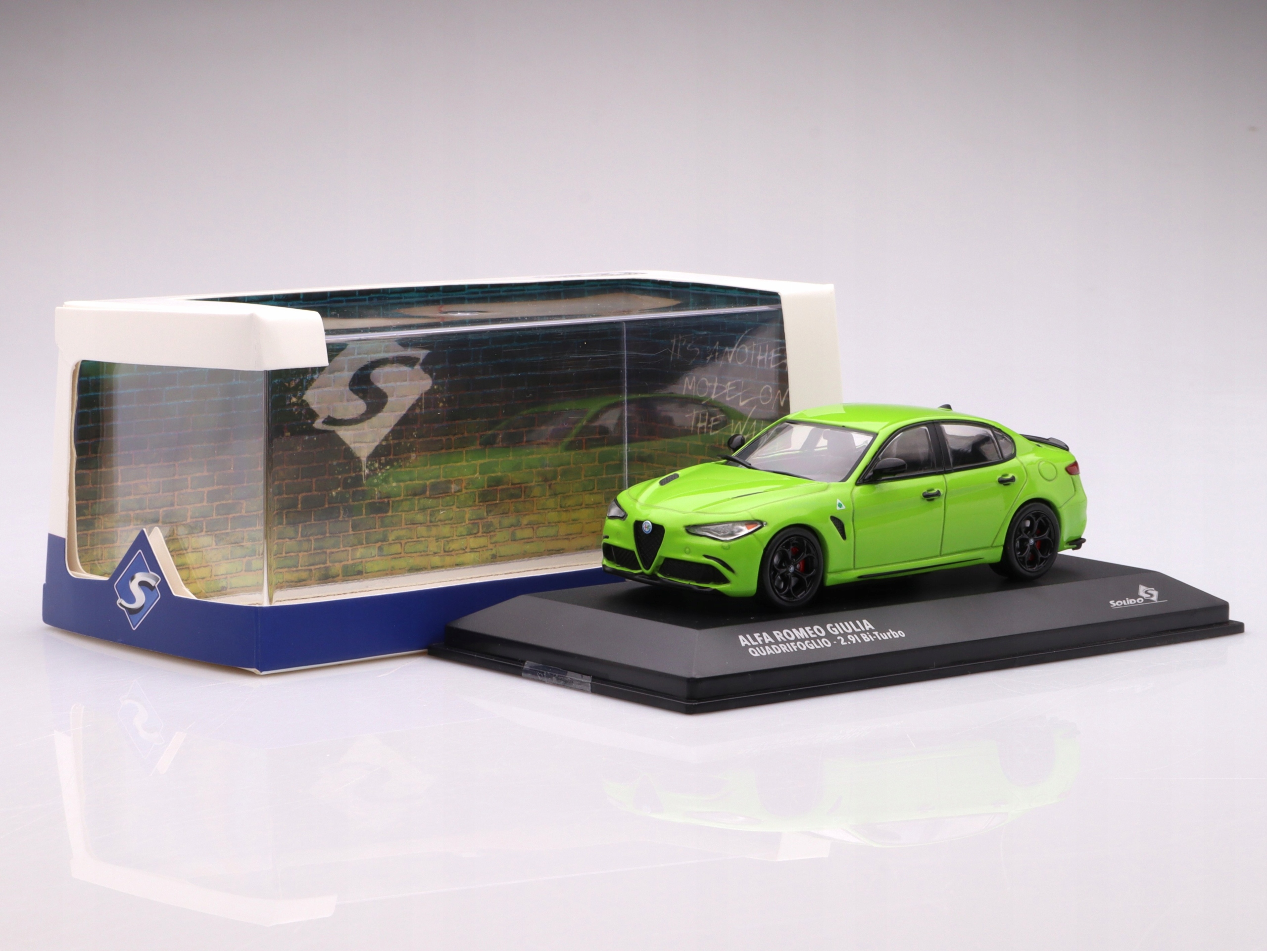 Model samochodu Alfa Romeo Giulia Quadrifoglio - 2020, green Solido 1:43 Kod producenta S4313106