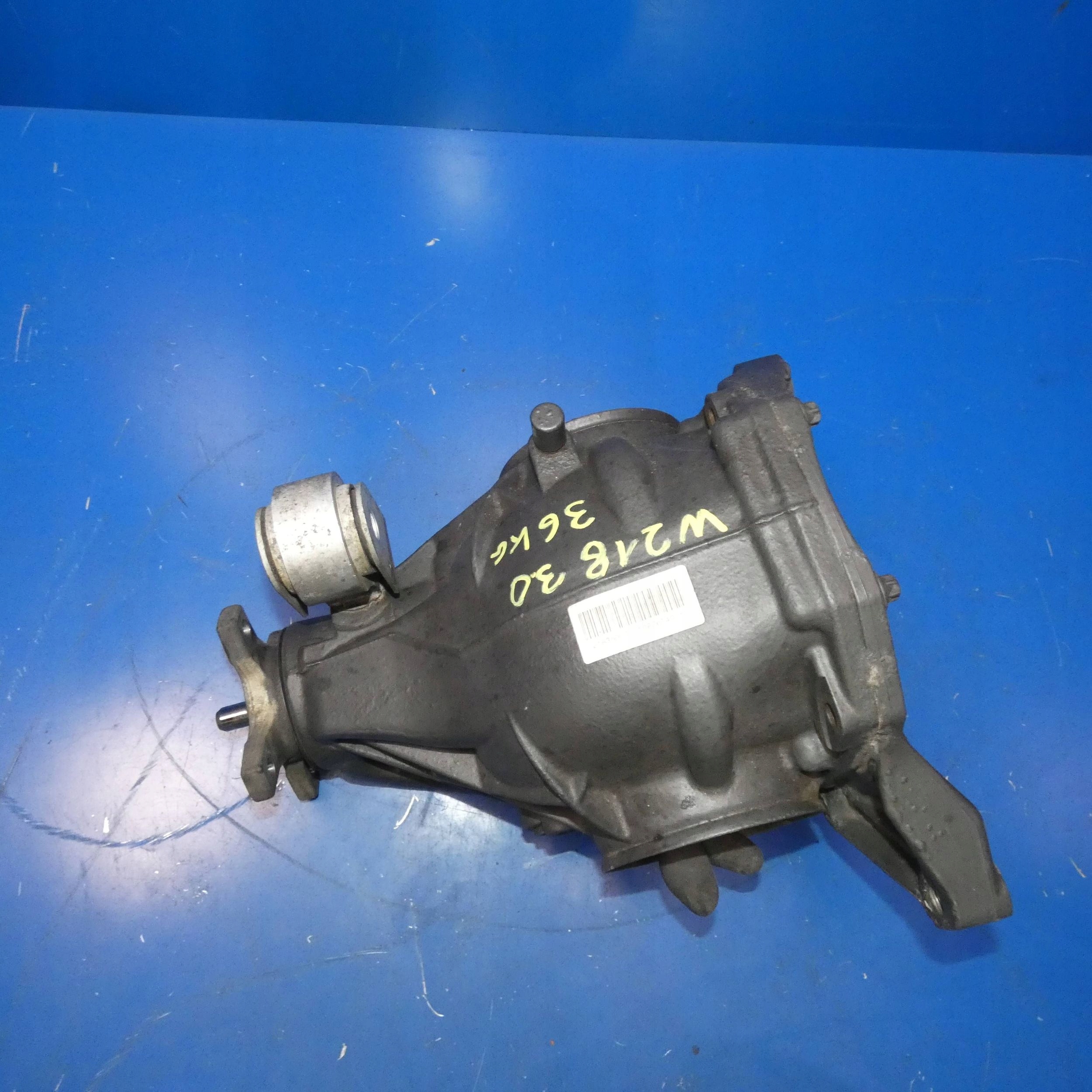 MERCEDES CLS W218 differential diff rear part rear