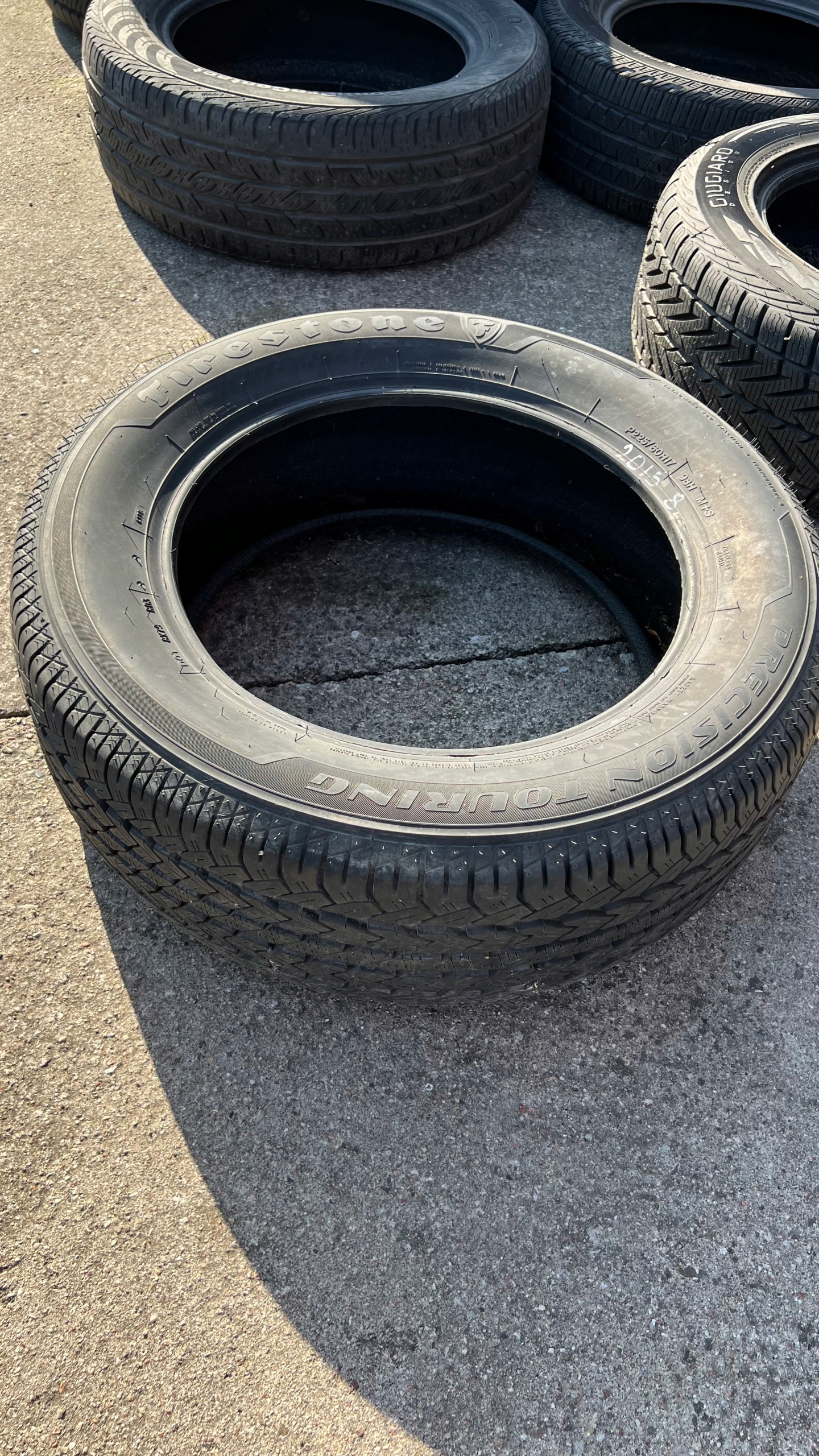Літня шина FIRESTONE 225 / 60R17 8mm 2015