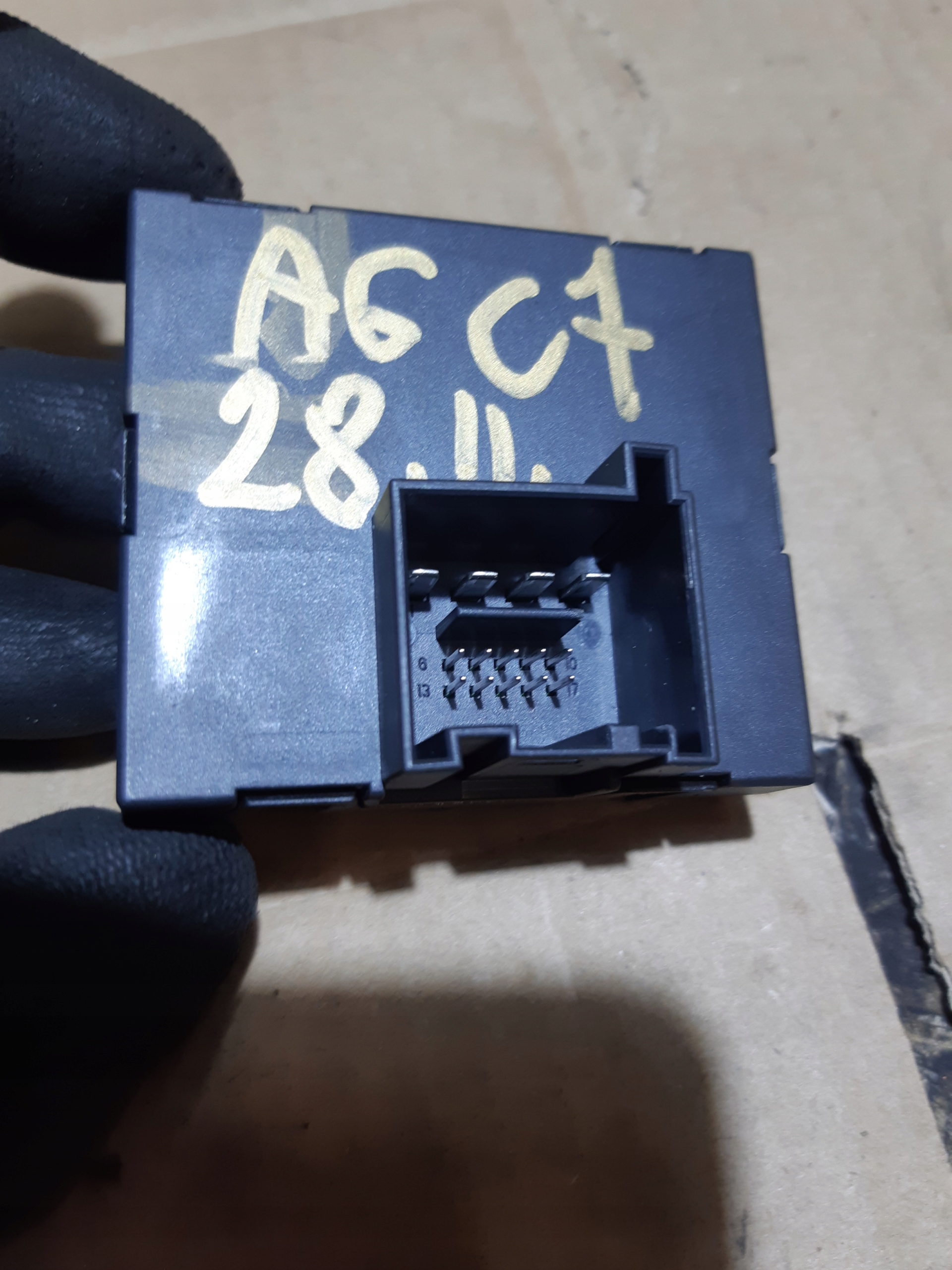 AUDI A6 C7 modul Bedienteil SITZ des Beifahrers 8K0959772C