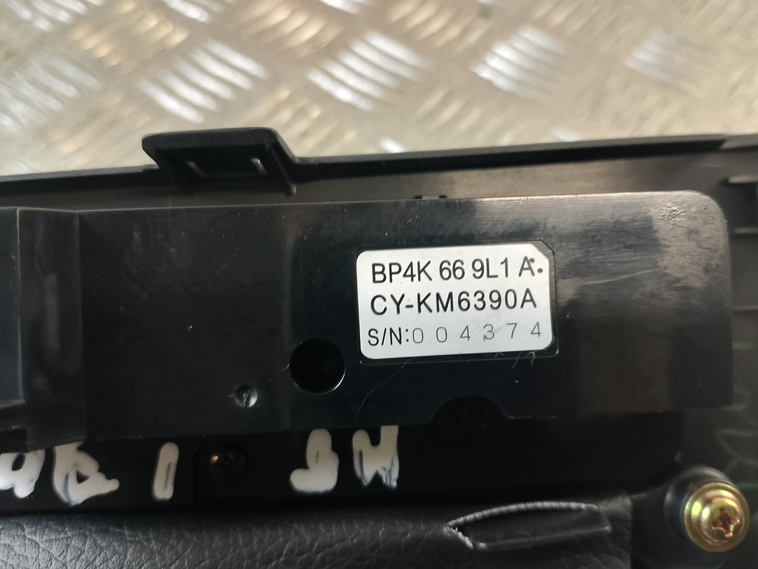 control panel navigation devices MAZDA 3 and BK BP4K669L1A