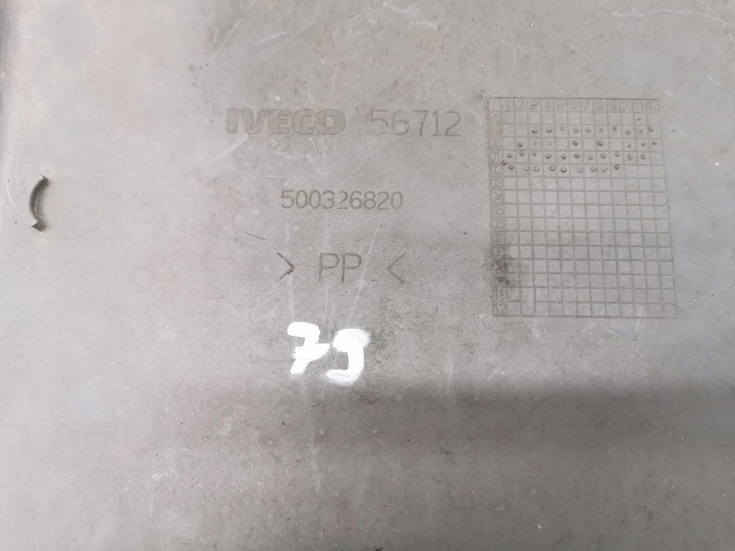 moulding side left IVECO DAILY III 500326820 99-06